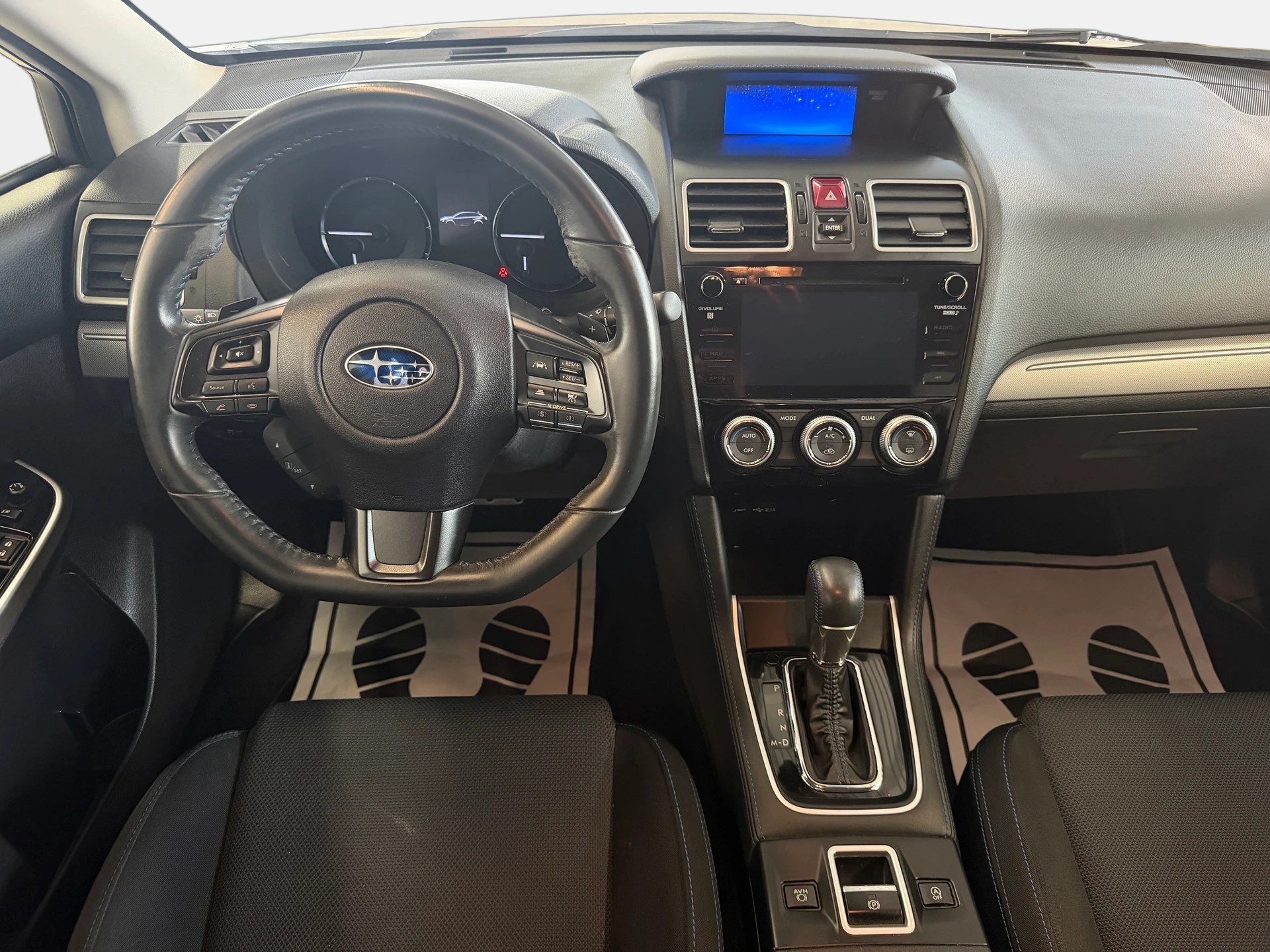 SUBARU Levorg 2.0i Swiss Plus AWD Lineartronic | CH-Auto | 1-Hand | Ab MFK 08.2025 | AHK | Ab Service-image-11