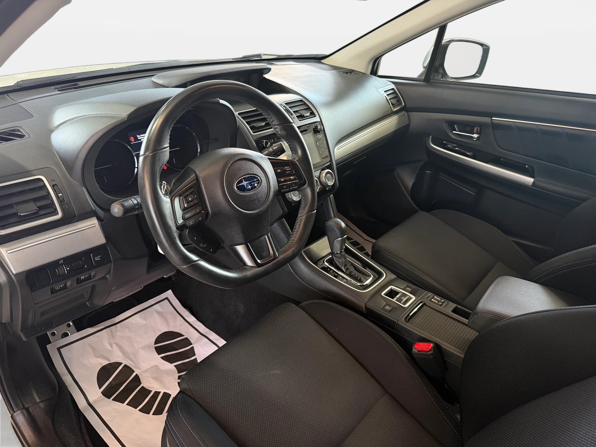 SUBARU Levorg 2.0i Swiss Plus AWD Lineartronic | CH-Auto | 1-Hand | Ab MFK 08.2025 | AHK | Ab Service-image-7