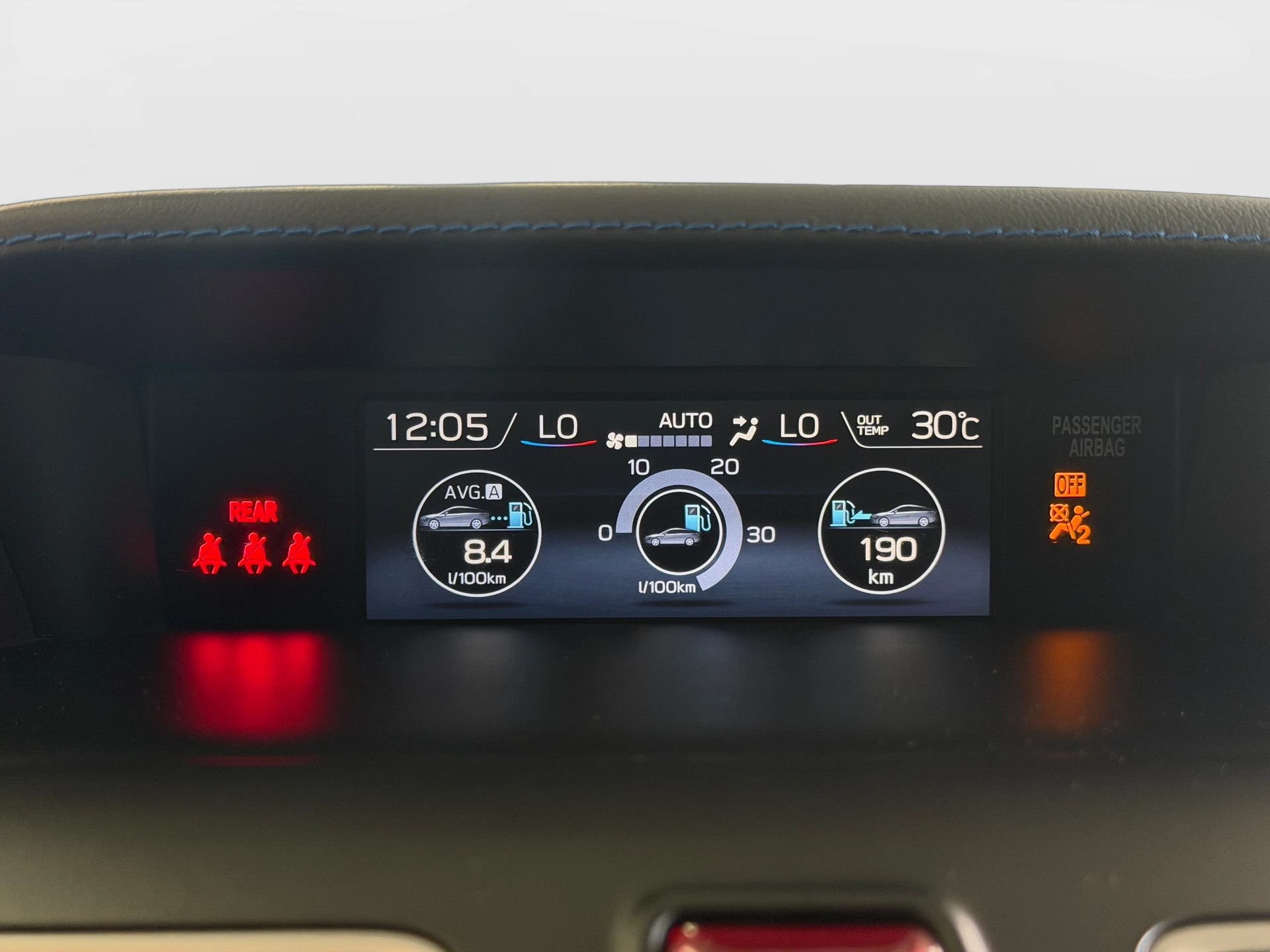 SUBARU Levorg 2.0i Swiss Plus AWD Lineartronic | CH-Auto | 1-Hand | Ab MFK 08.2025 | AHK | Ab Service-image-20