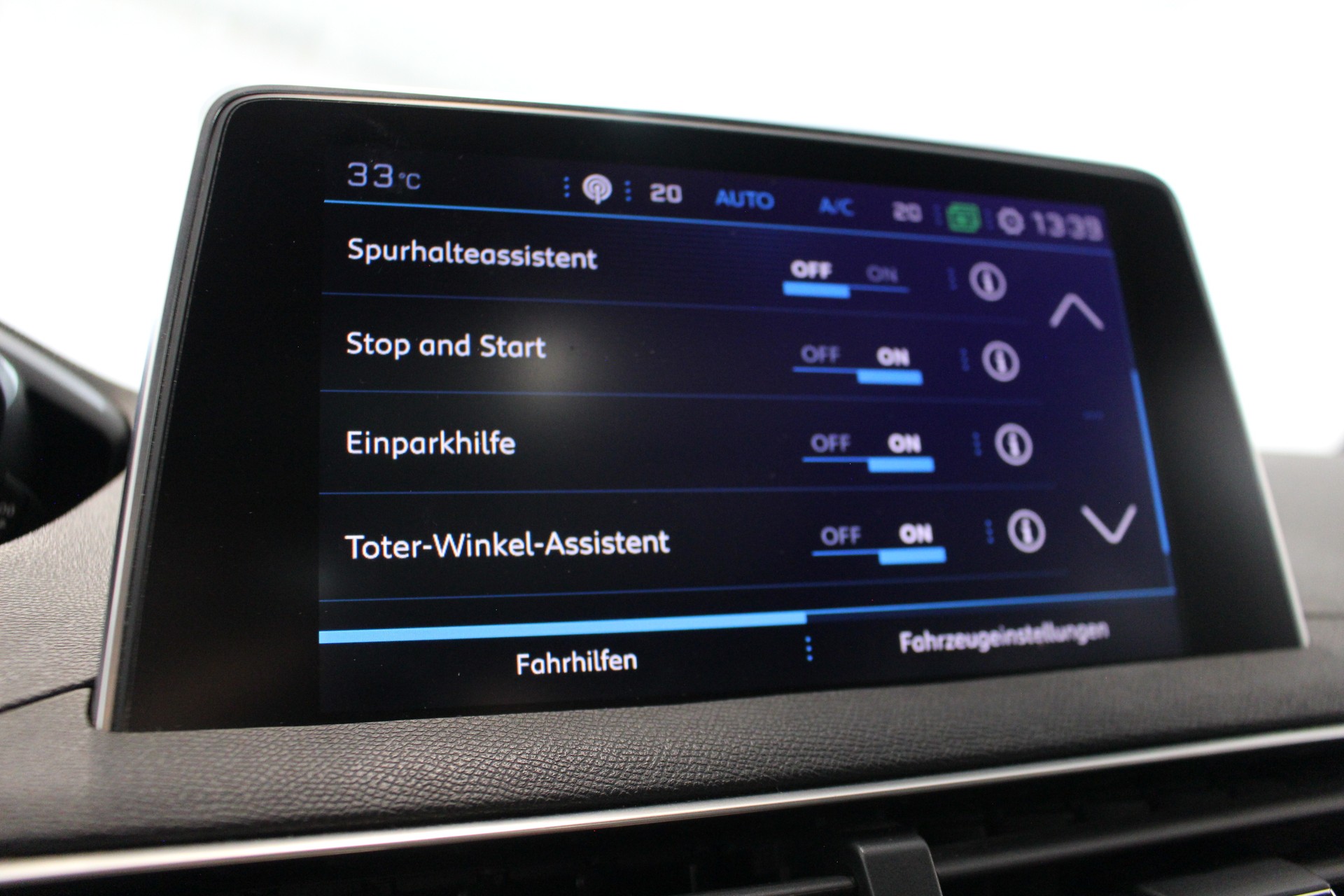 PEUGEOT 3008 2.0 BlueHDi 180 GT-image-20