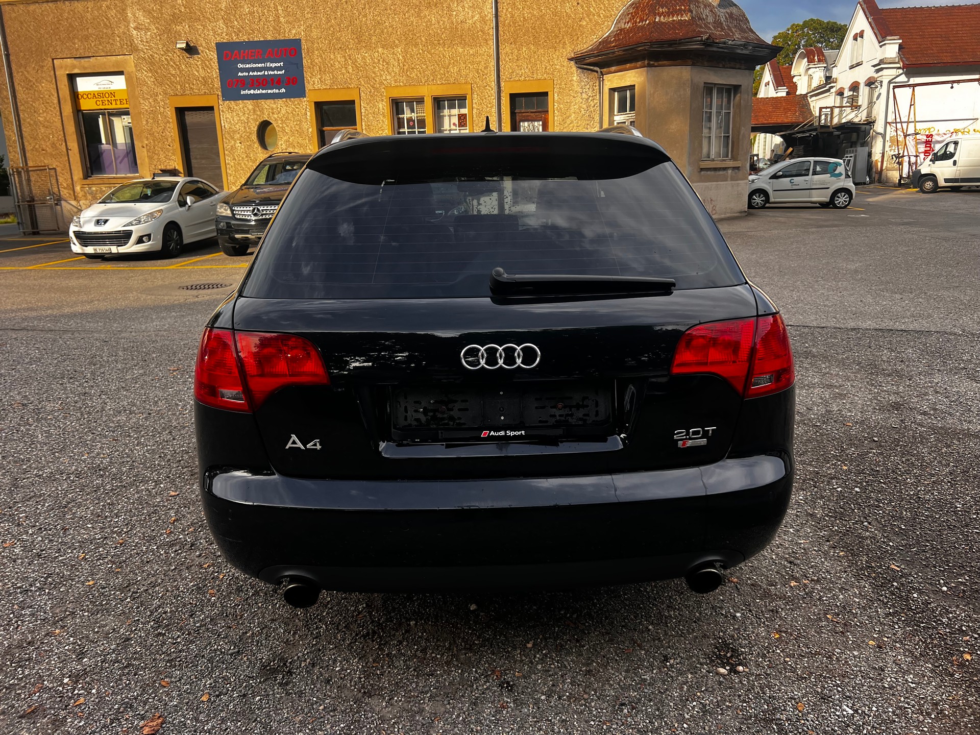 AUDI A4 Avant 2.0 Turbo FSIe-image-3