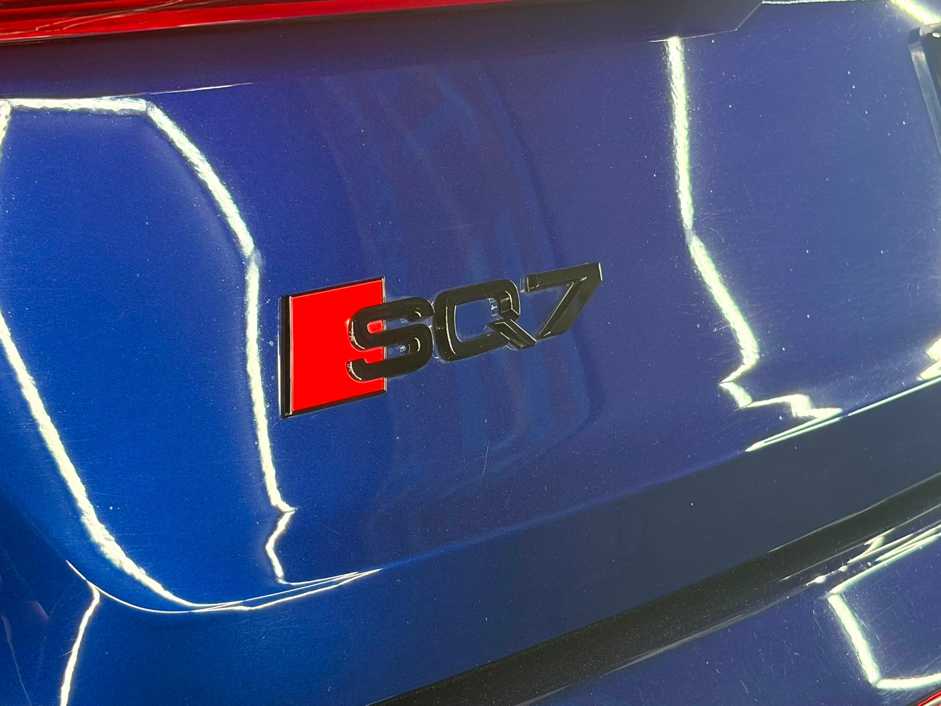 AUDI SQ7 TFSI quattro tiptronic-image-8