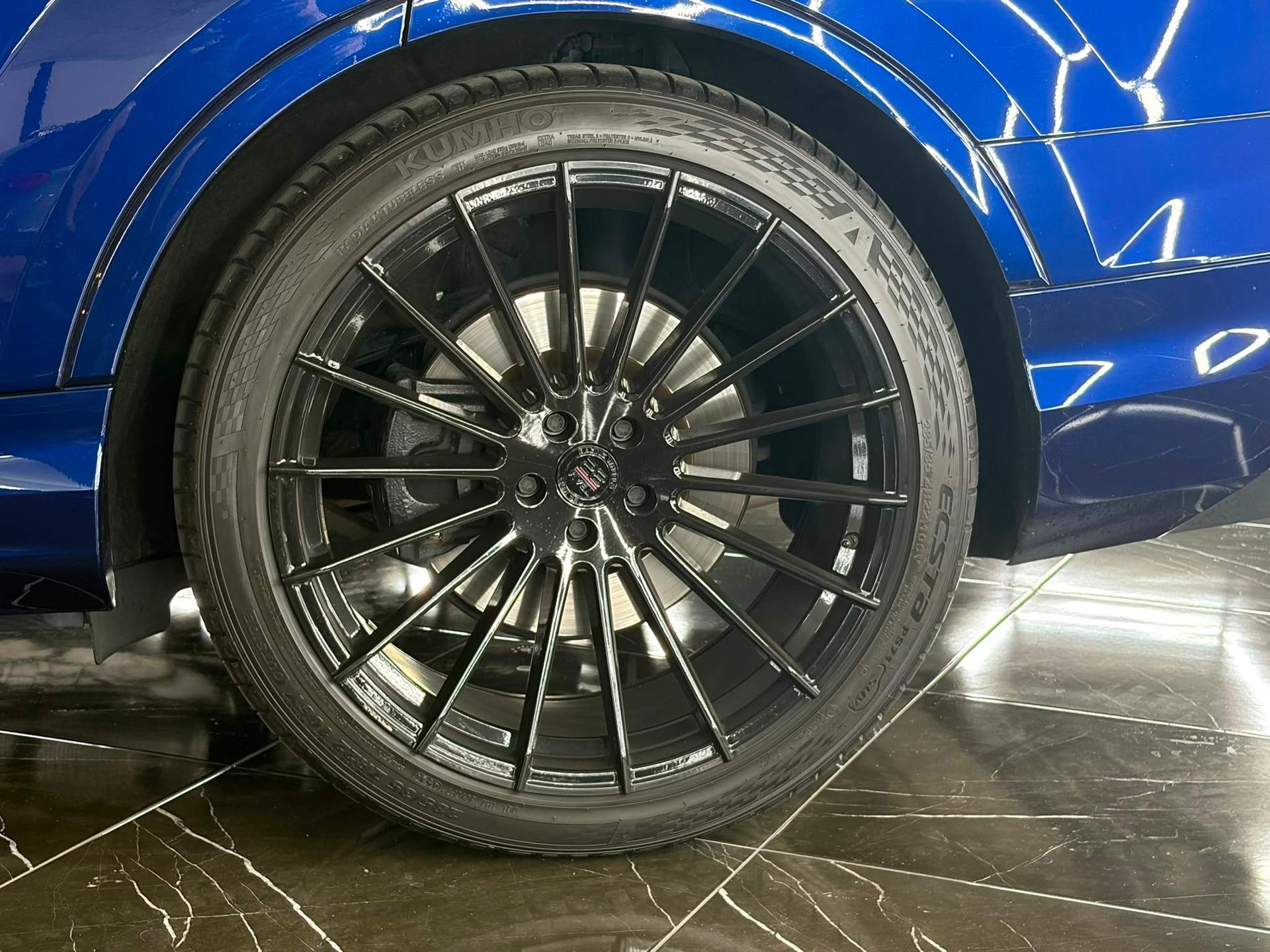 AUDI SQ7 TFSI quattro tiptronic-image-9