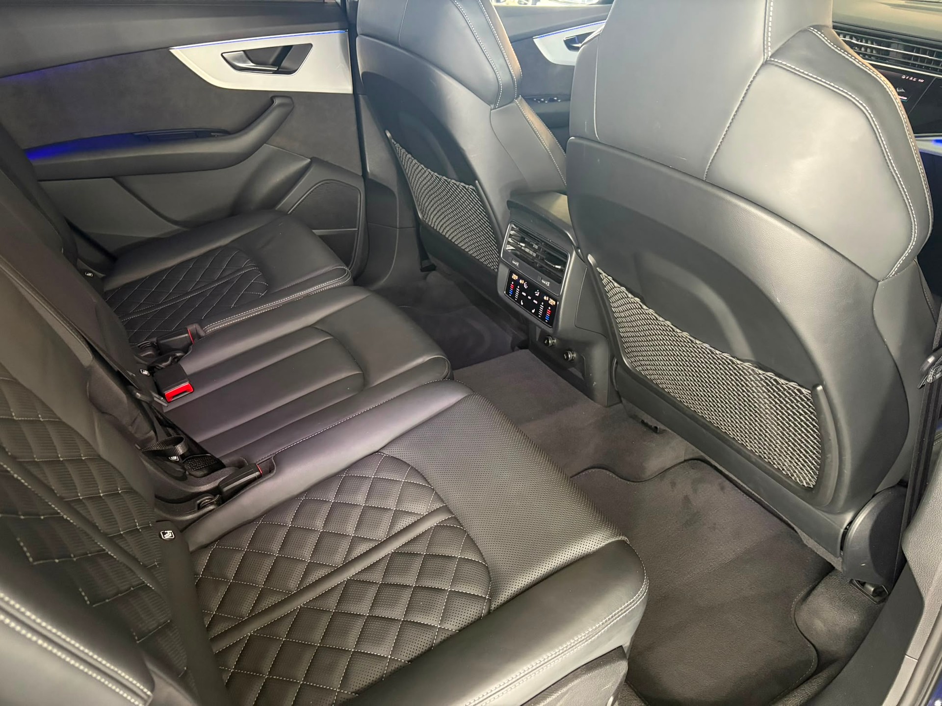 AUDI SQ7 TFSI quattro tiptronic-image-15