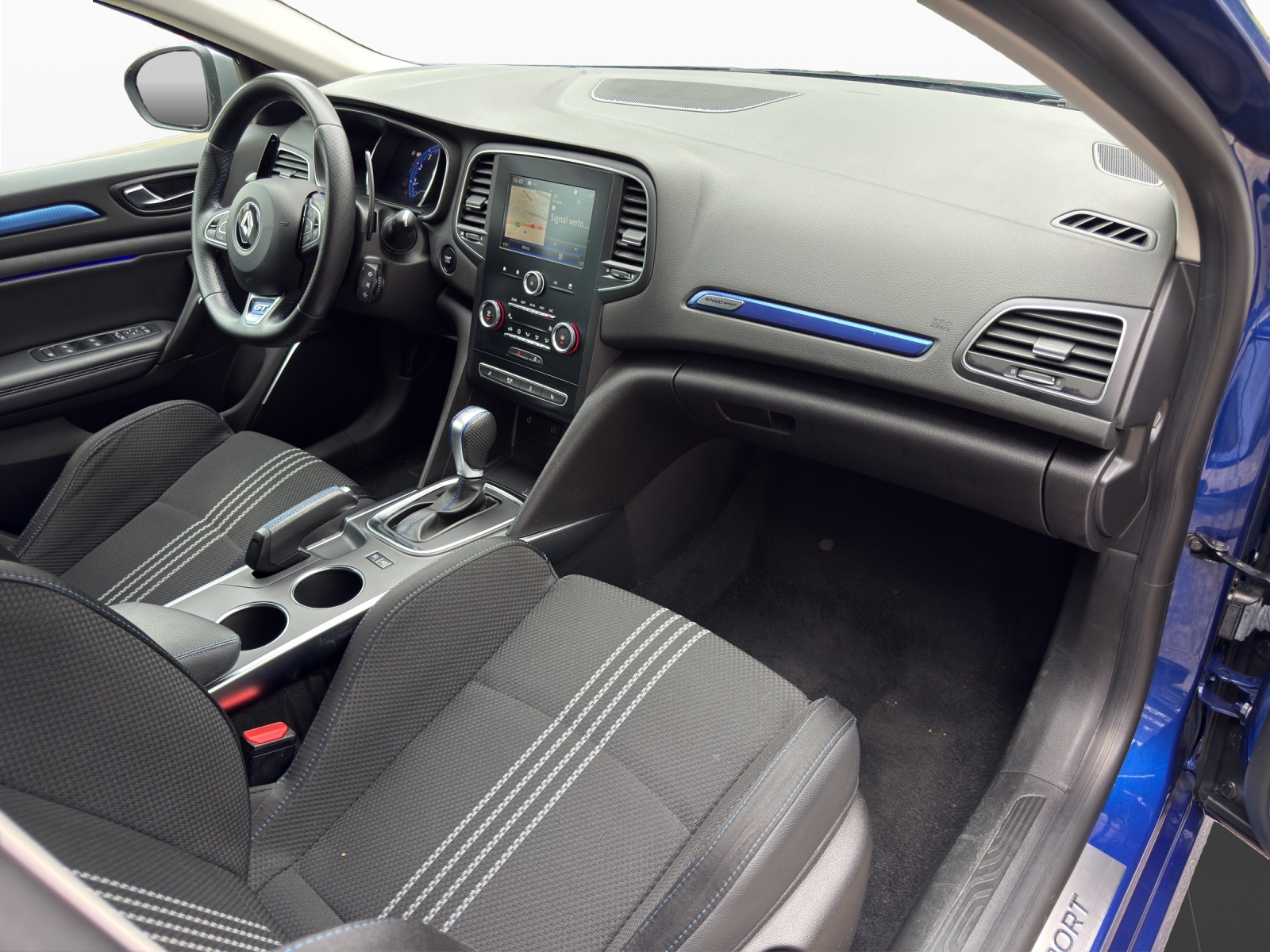 RENAULT Mégane 1.6 16V Turbo GT EDC-image-15
