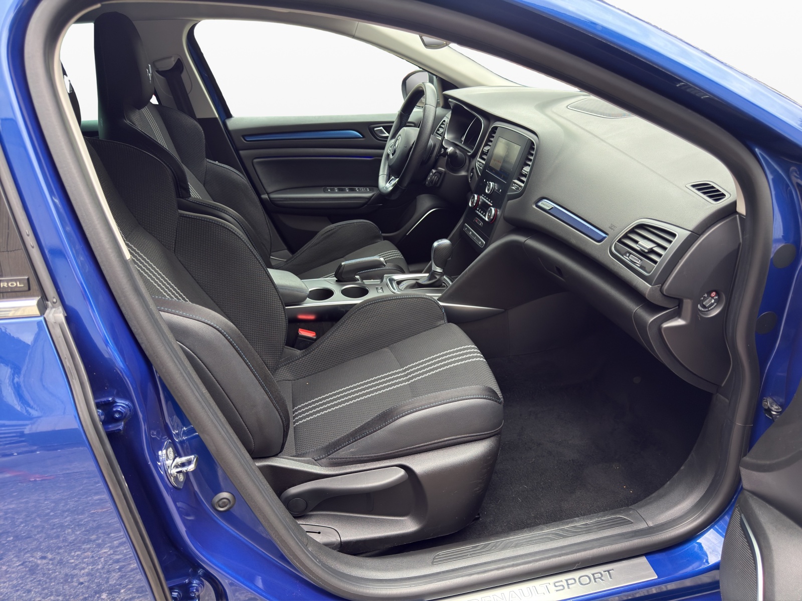 RENAULT Mégane 1.6 16V Turbo GT EDC-image-14