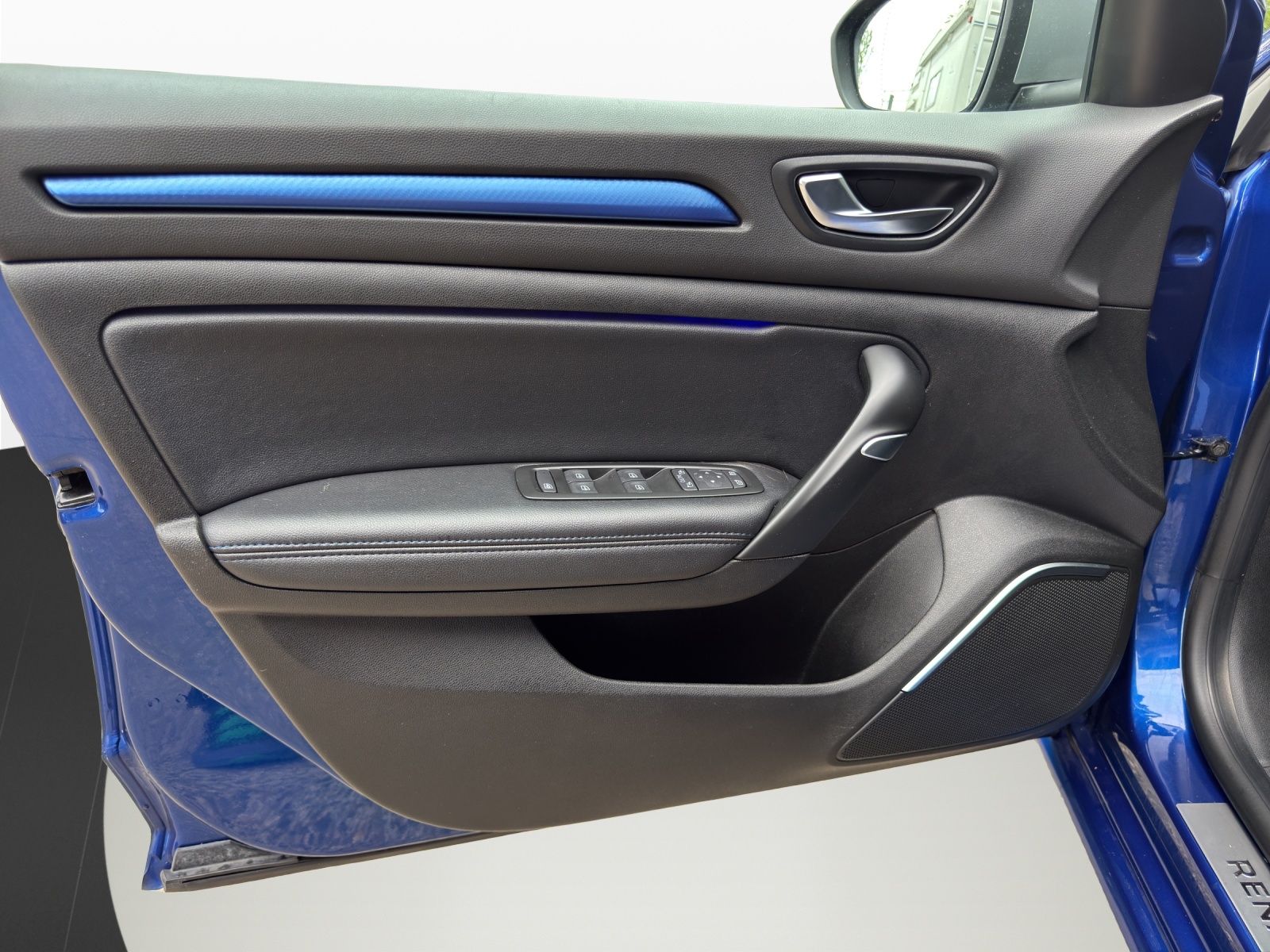 RENAULT Mégane 1.6 16V Turbo GT EDC-image-9