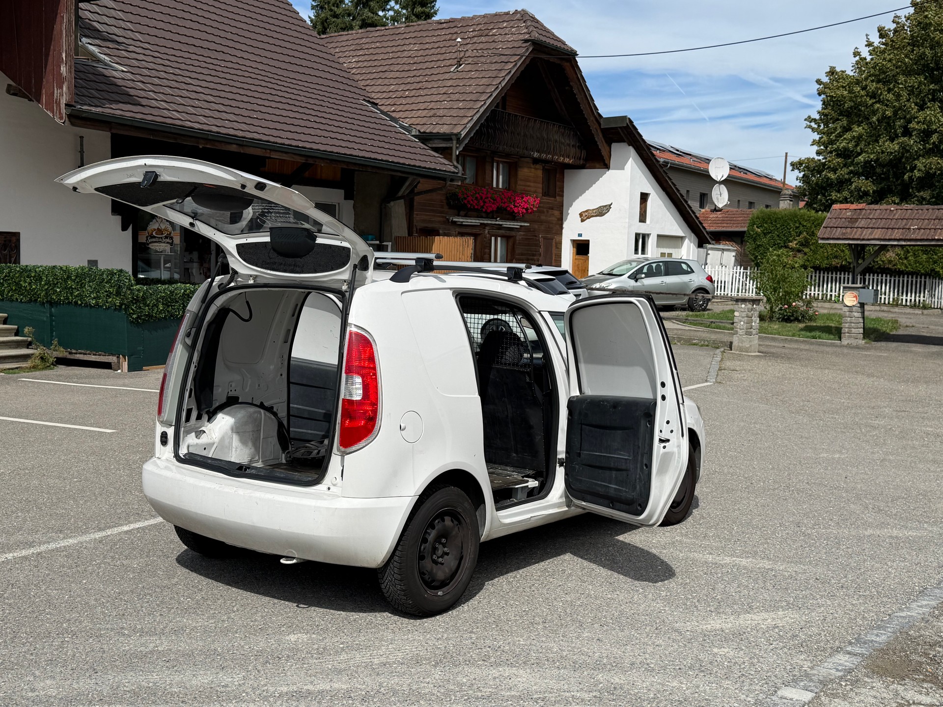SKODA Praktik 1.2 TDI-image-3