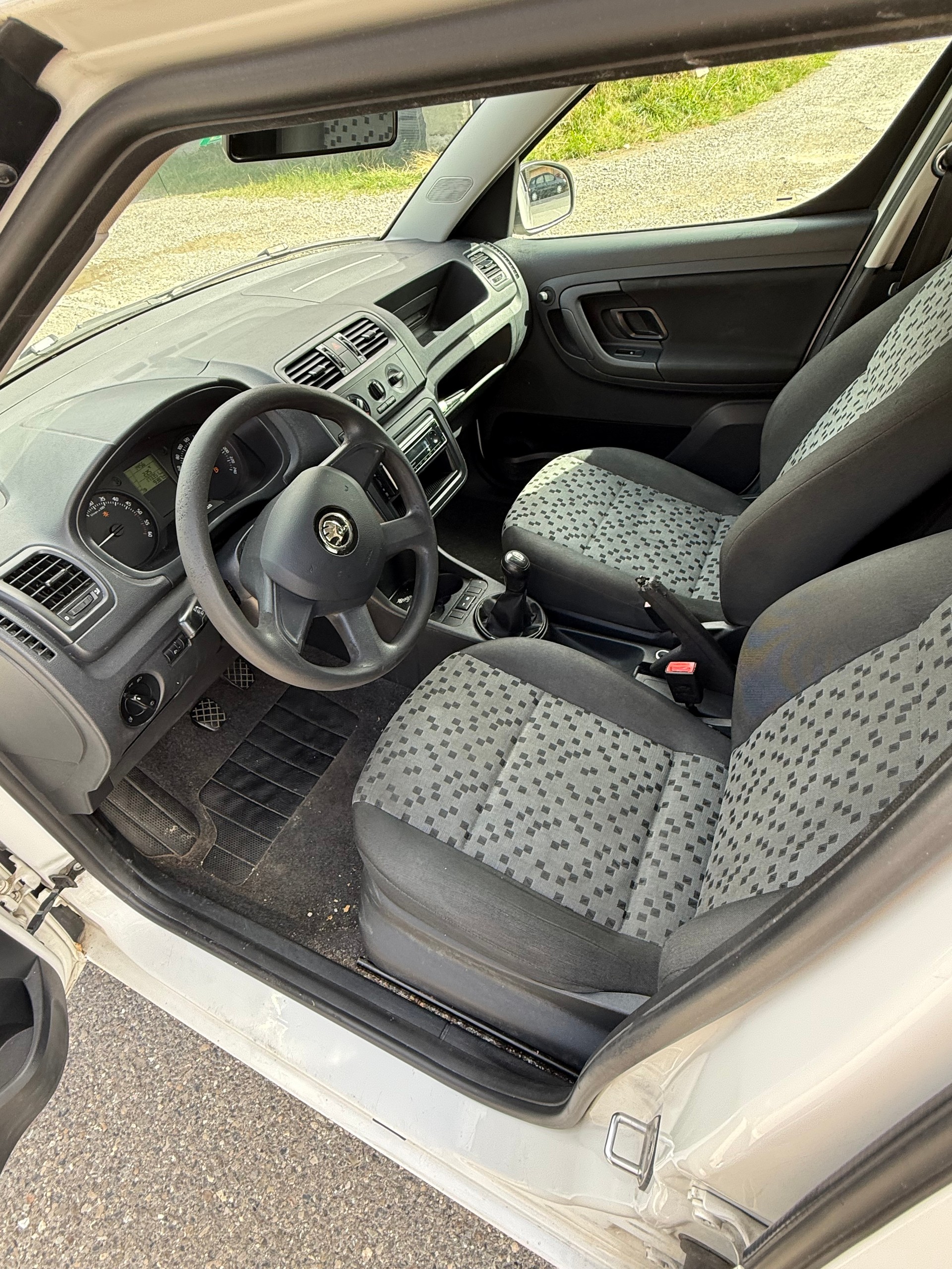 SKODA Praktik 1.2 TDI-image-6