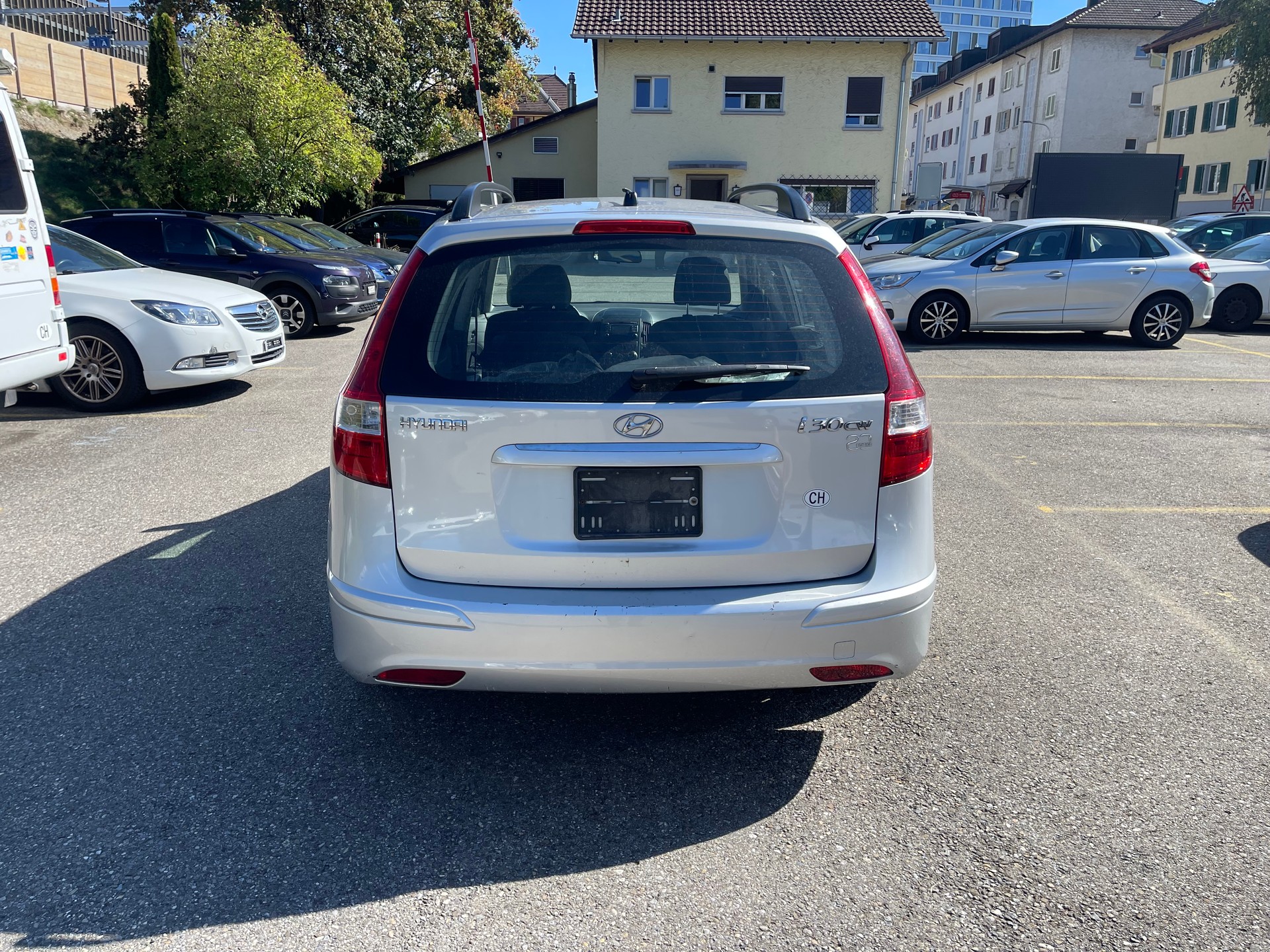 HYUNDAI i30 Wagon 1.4 Comfort-image-3