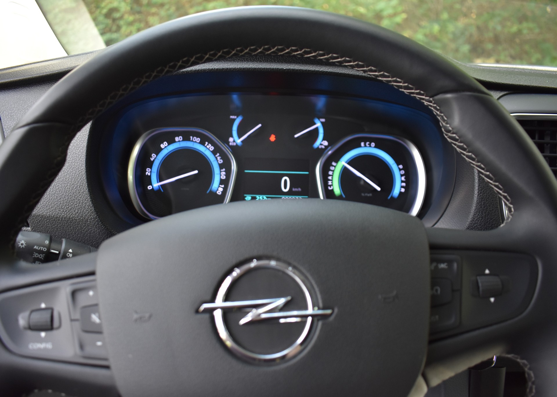 OPEL Vivaro Cargo-e 75 kWh Enjoy M-image-11