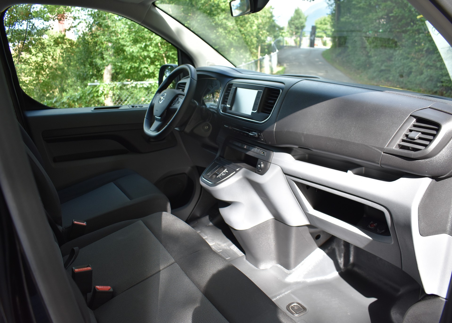 OPEL Vivaro Cargo-e 75 kWh Enjoy M-image-8