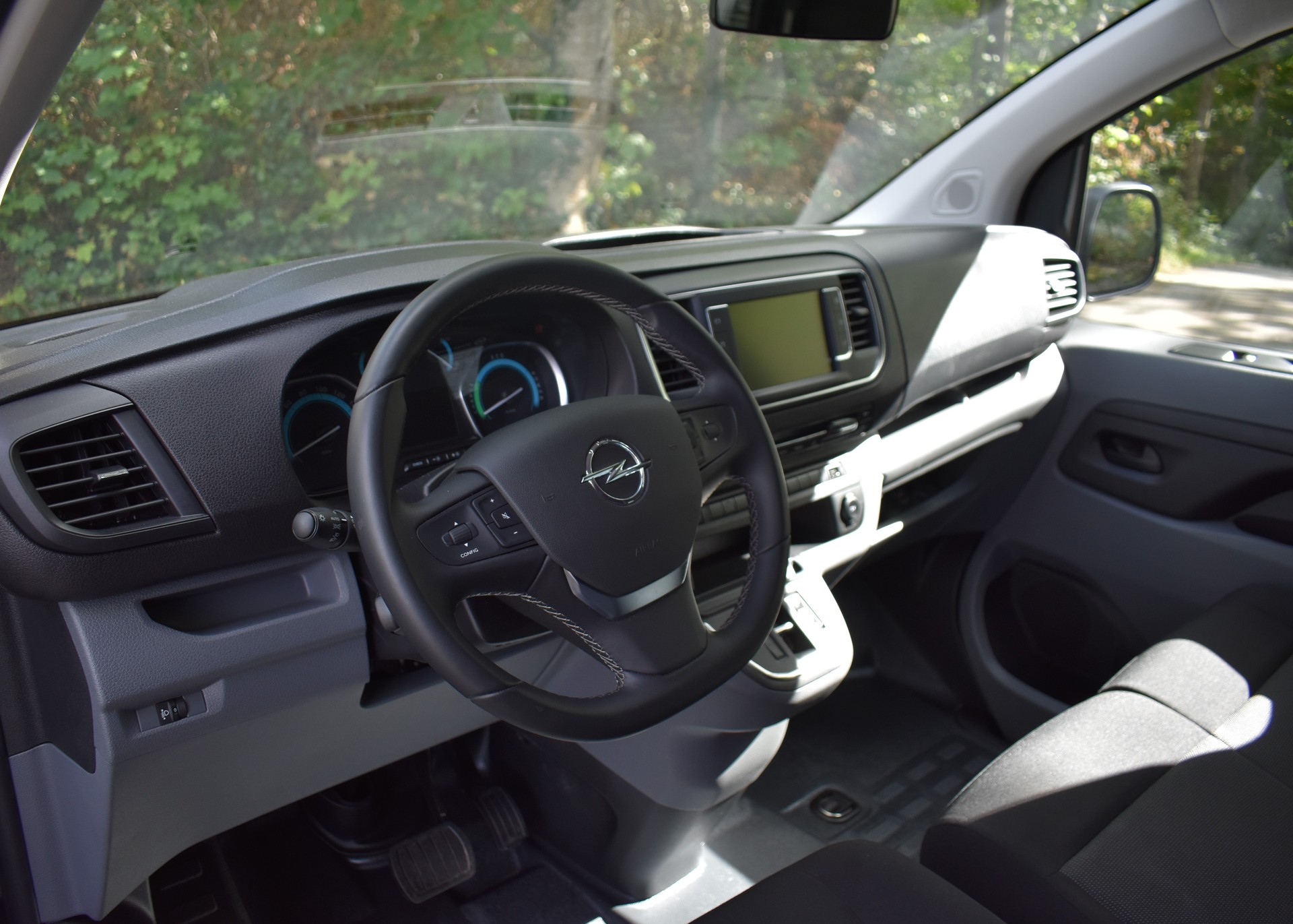 OPEL Vivaro Cargo-e 75 kWh Enjoy M-image-5
