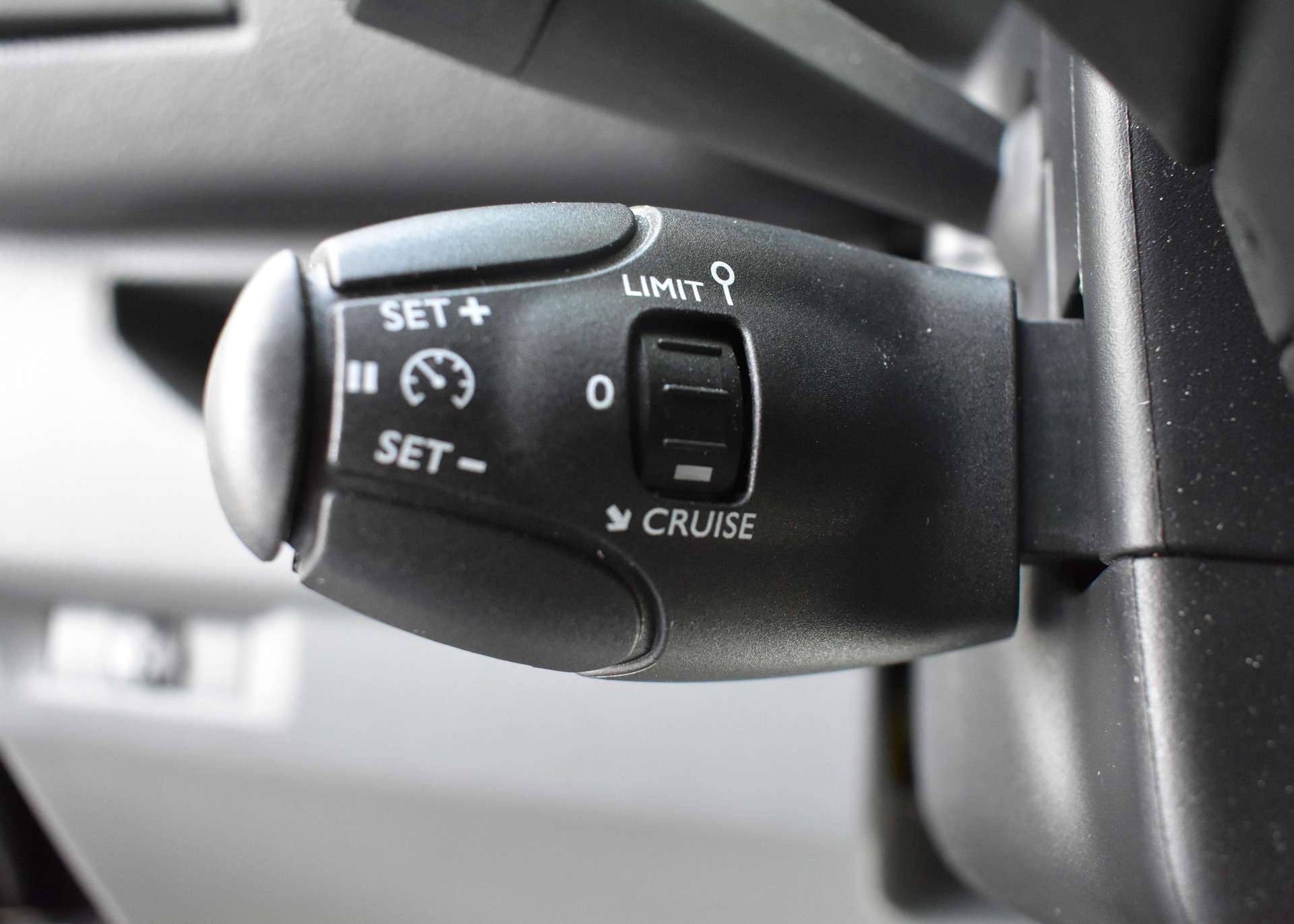 OPEL Vivaro Cargo-e 75 kWh Enjoy M-image-12