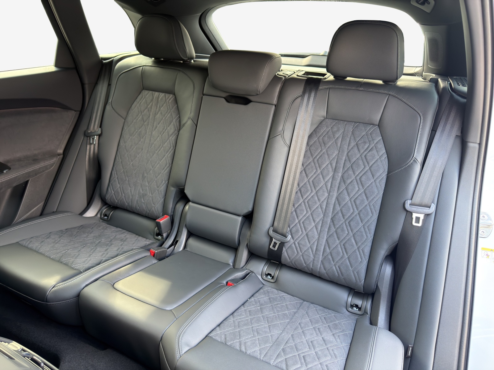 AUDI SQ5 TFSI quattro S-tronic-image-11