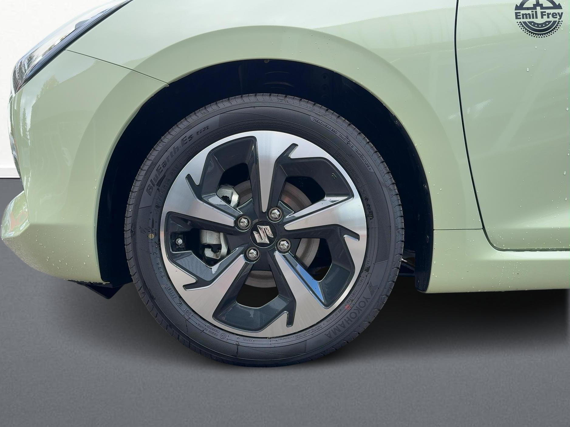 SUZUKI Swift 1.2 Compact Top Hybrid-image-12