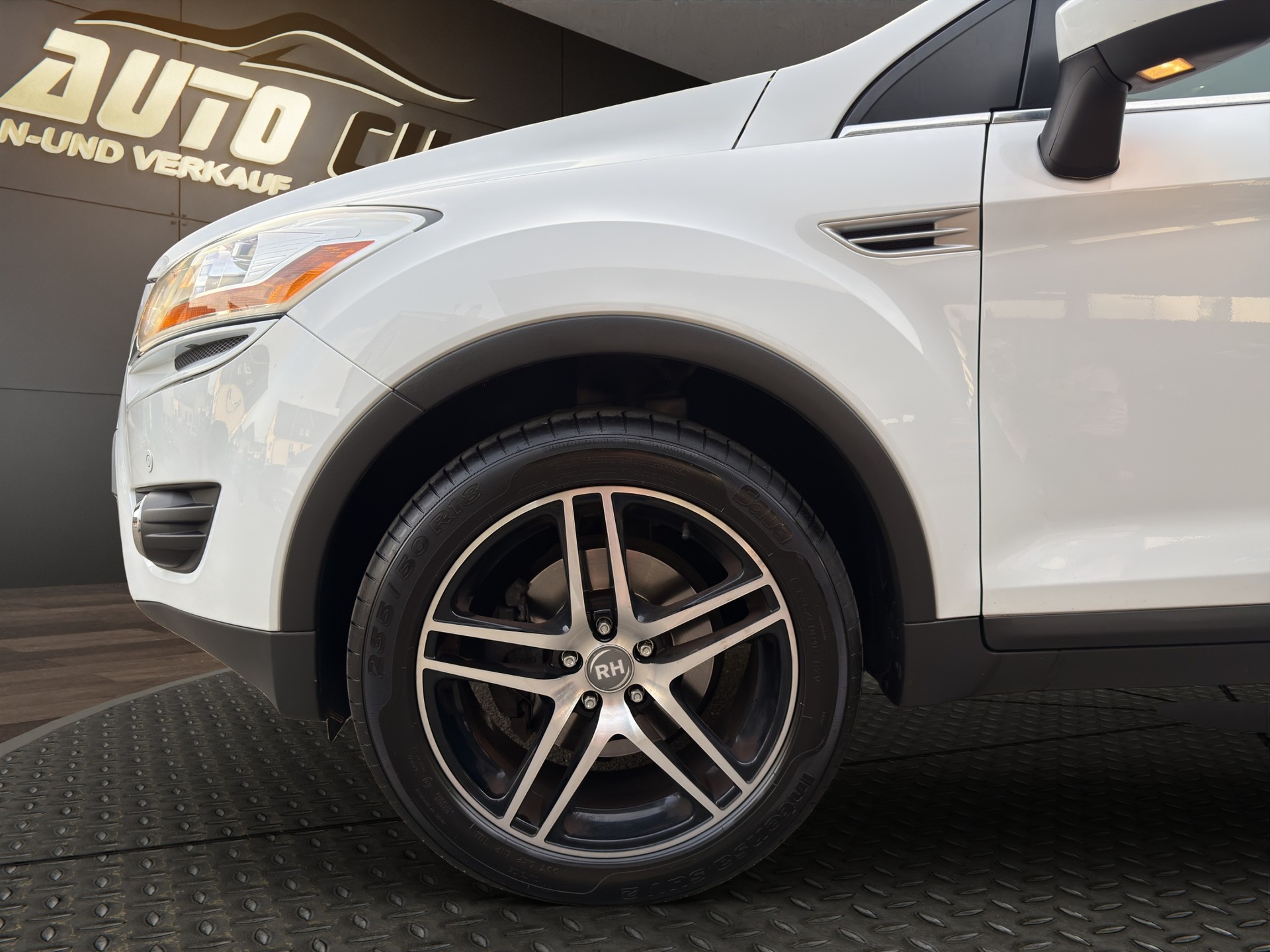FORD Kuga 2.0 TDCi Titanium 4WD PowerShift Anhängelast 2500Kg-image-8