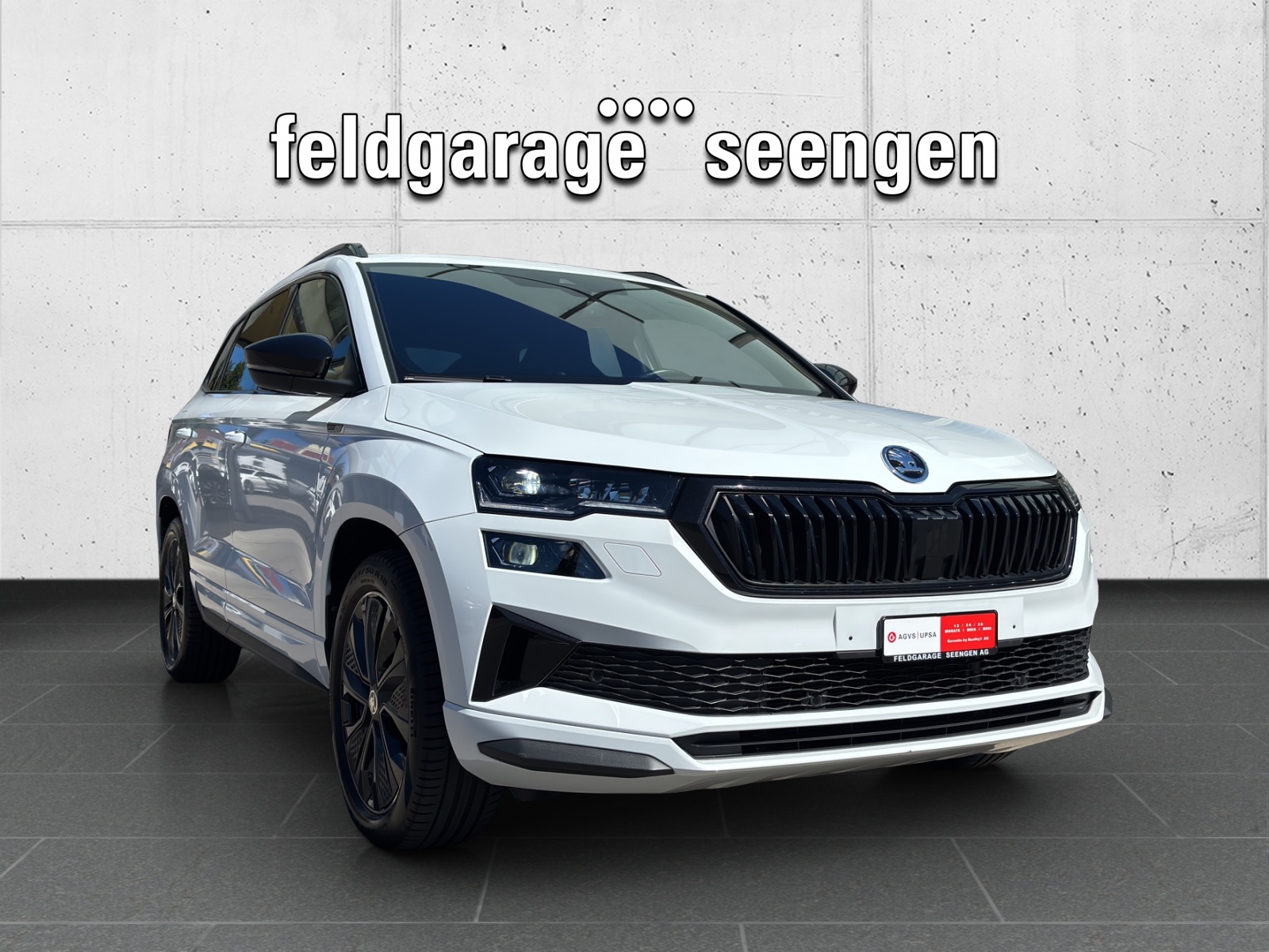 SKODA New Karoq 2.0 TSI SportLine 4x4 DSG mit AHK, Rückfahrkamera & Frontscheibenheizung-image-2