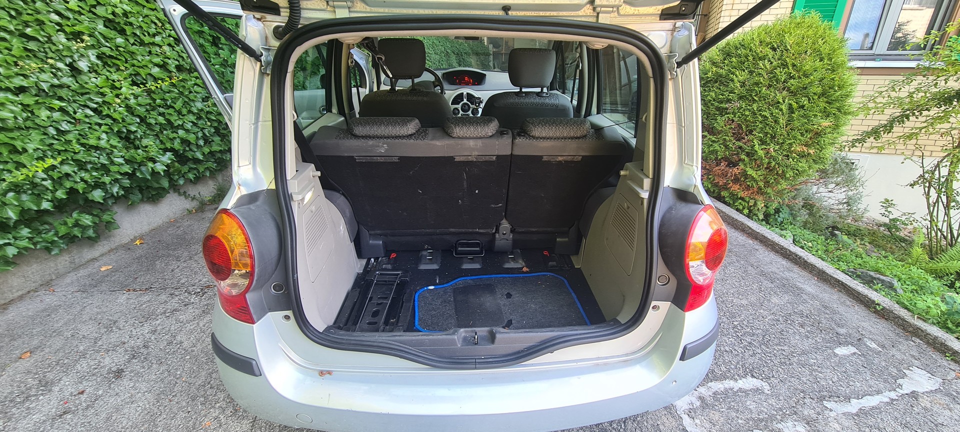 RENAULT MODUS-image-4