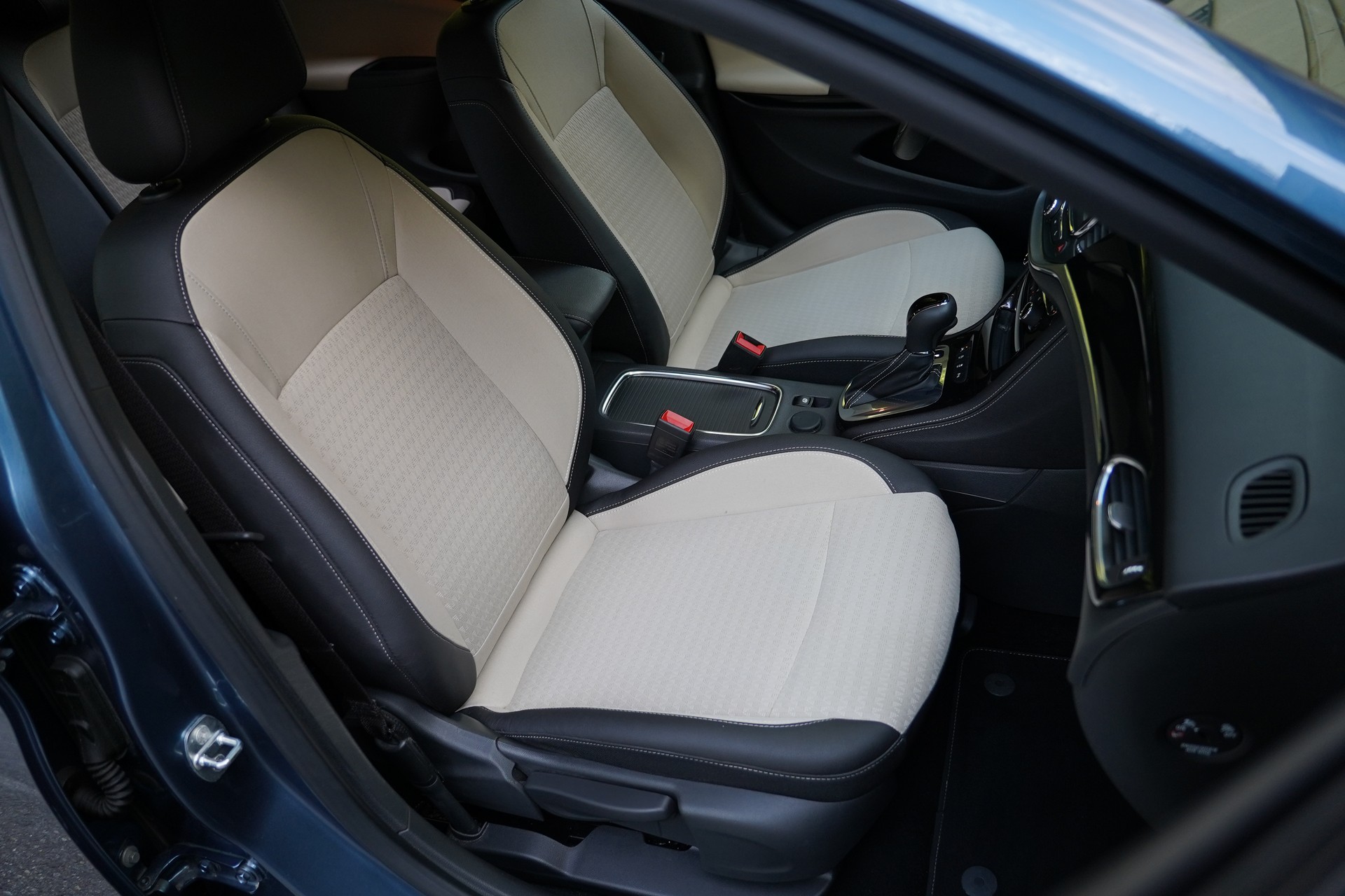 OPEL Astra Sports Tourer 1.4i Turbo Excellence Automat-image-16