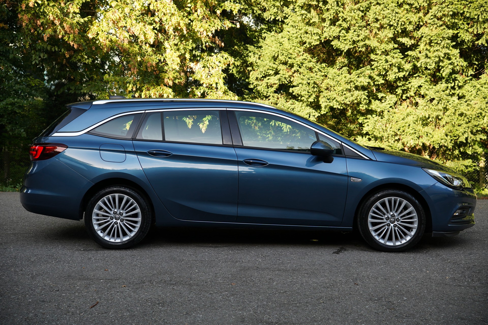 OPEL Astra Sports Tourer 1.4i Turbo Excellence Automat-image-1
