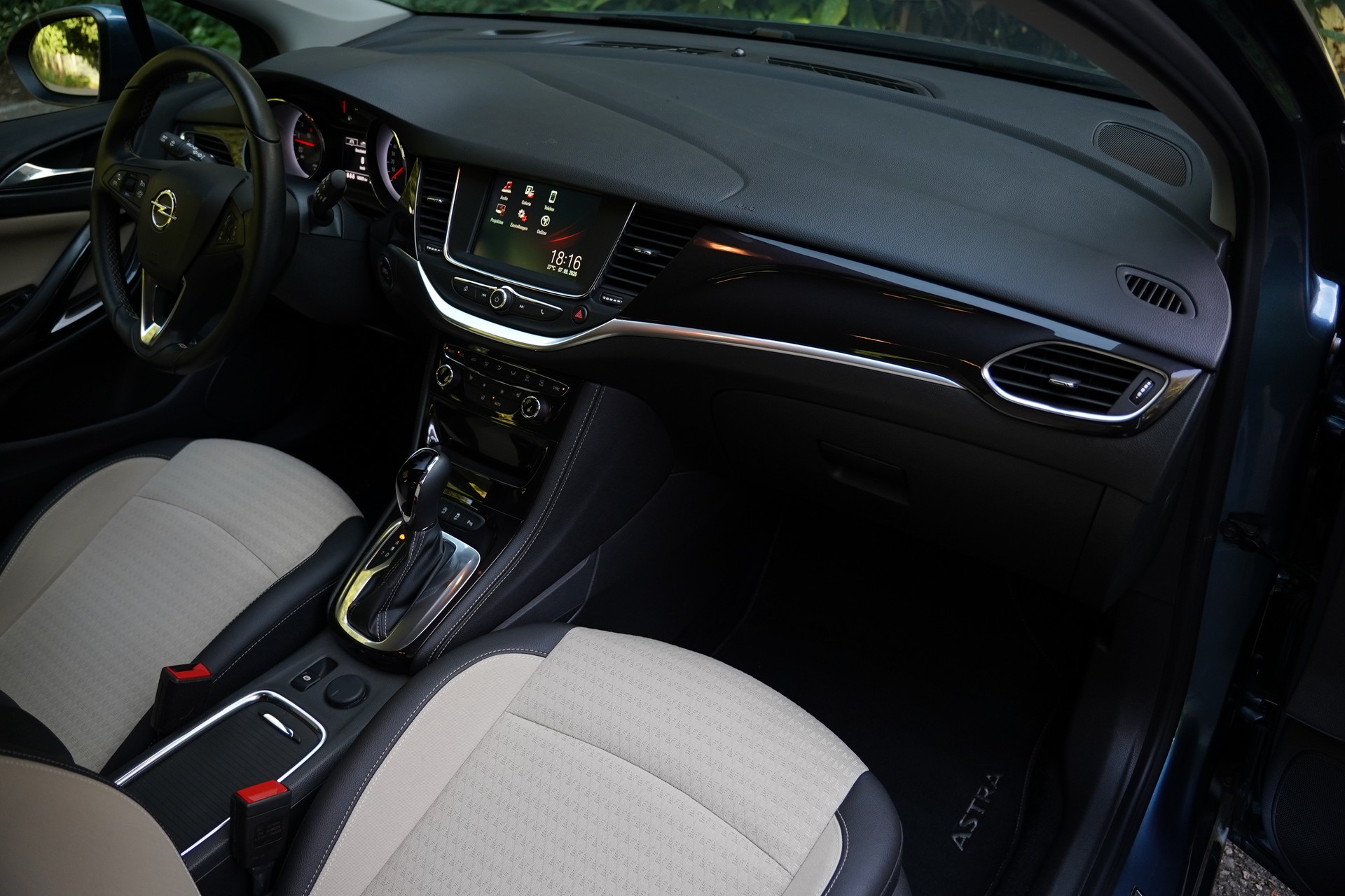 OPEL Astra Sports Tourer 1.4i Turbo Excellence Automat-image-28