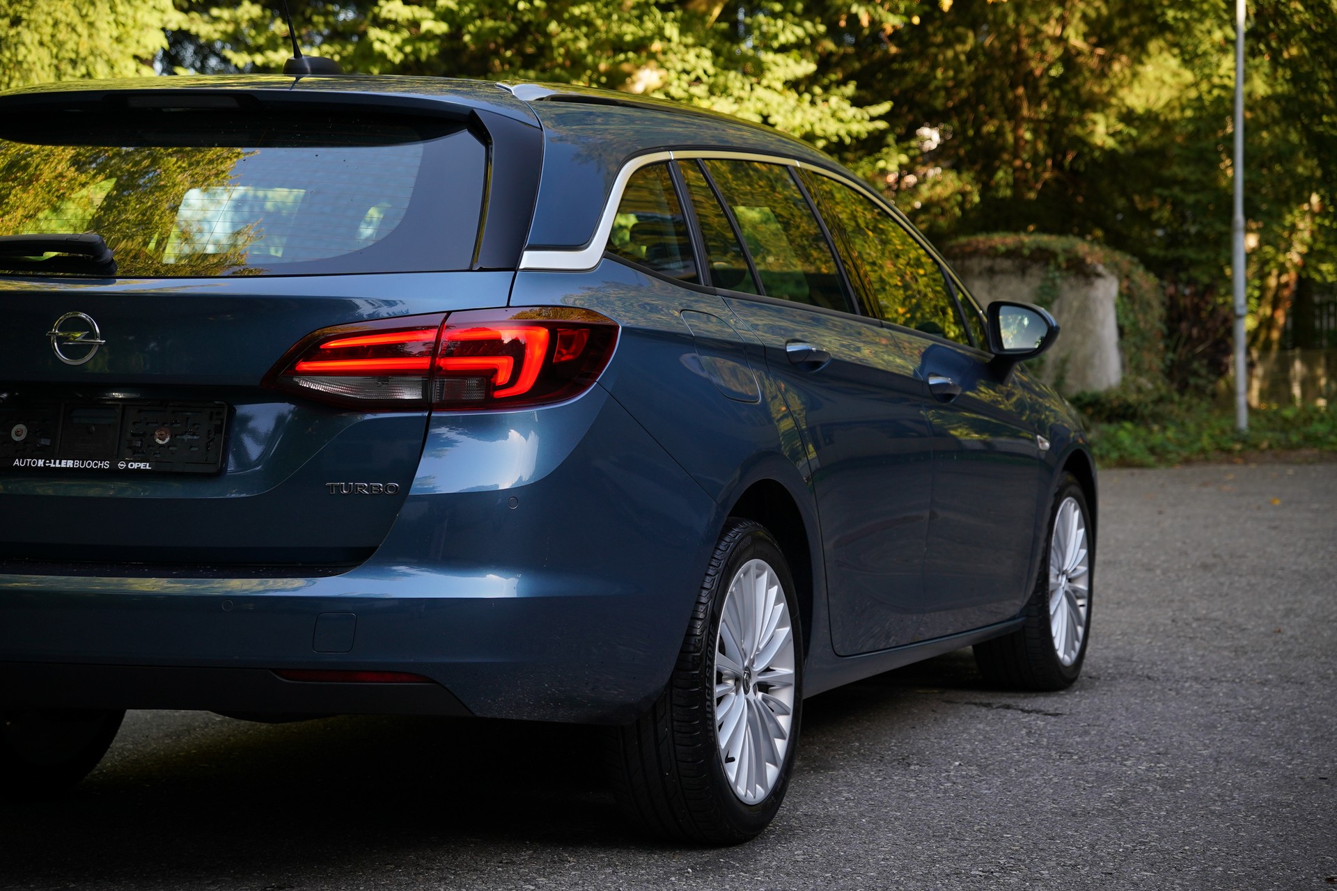 OPEL Astra Sports Tourer 1.4i Turbo Excellence Automat-image-12