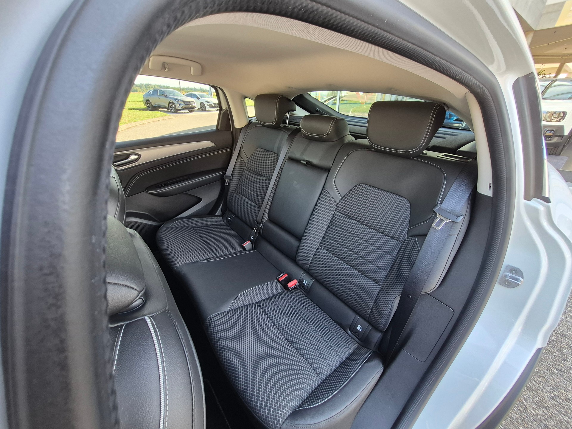 RENAULT Arkana INTENS E-TECH 145-image-7