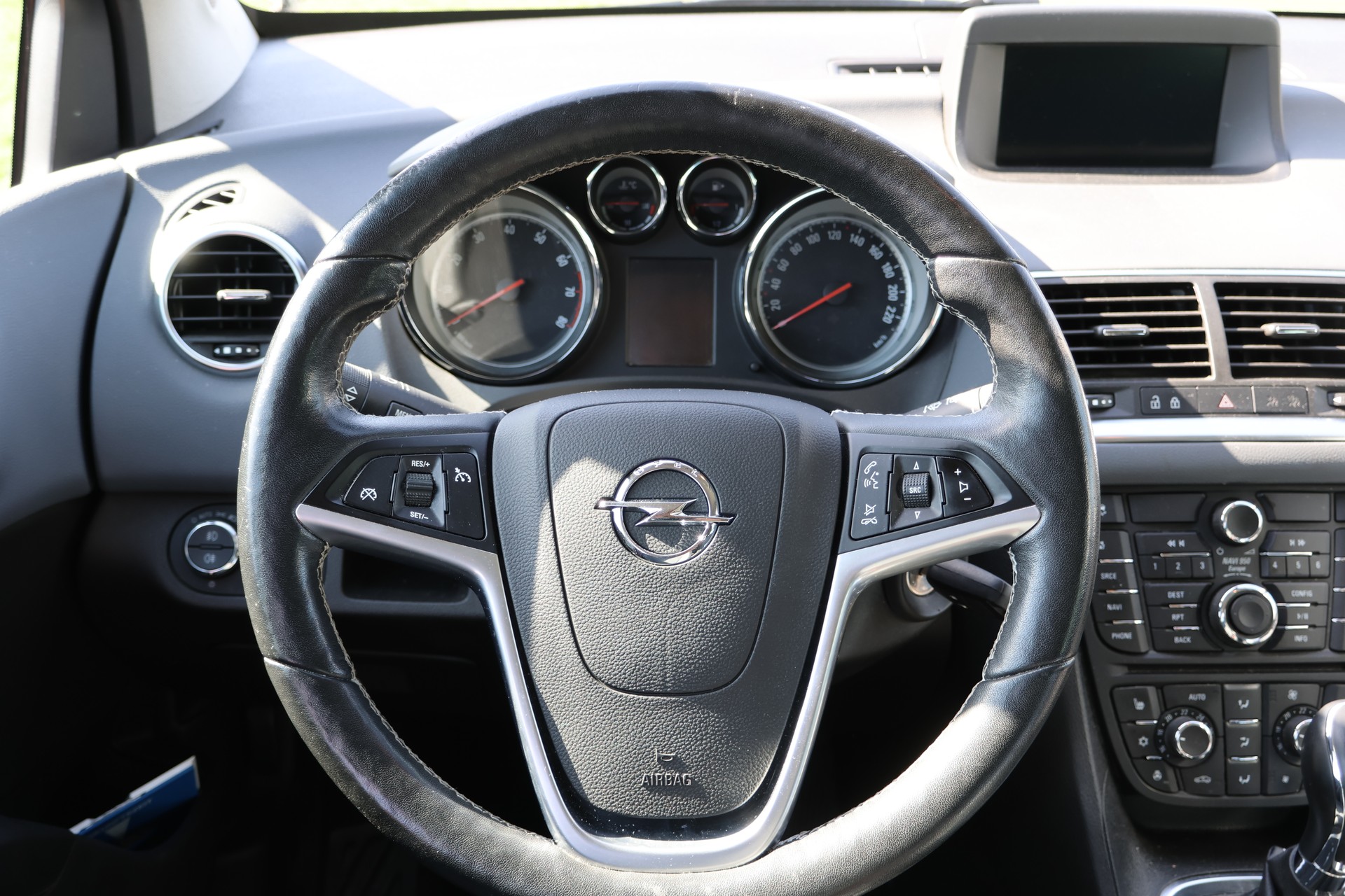 OPEL Meriva 1.4 Turbo Cosmo Automatic-image-5