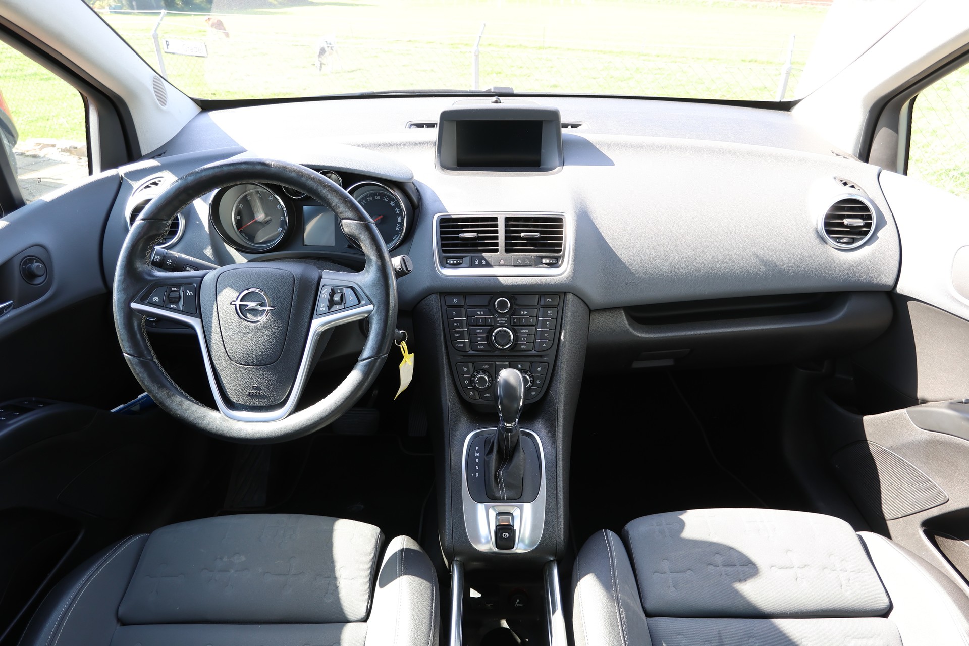 OPEL Meriva 1.4 Turbo Cosmo Automatic-image-3