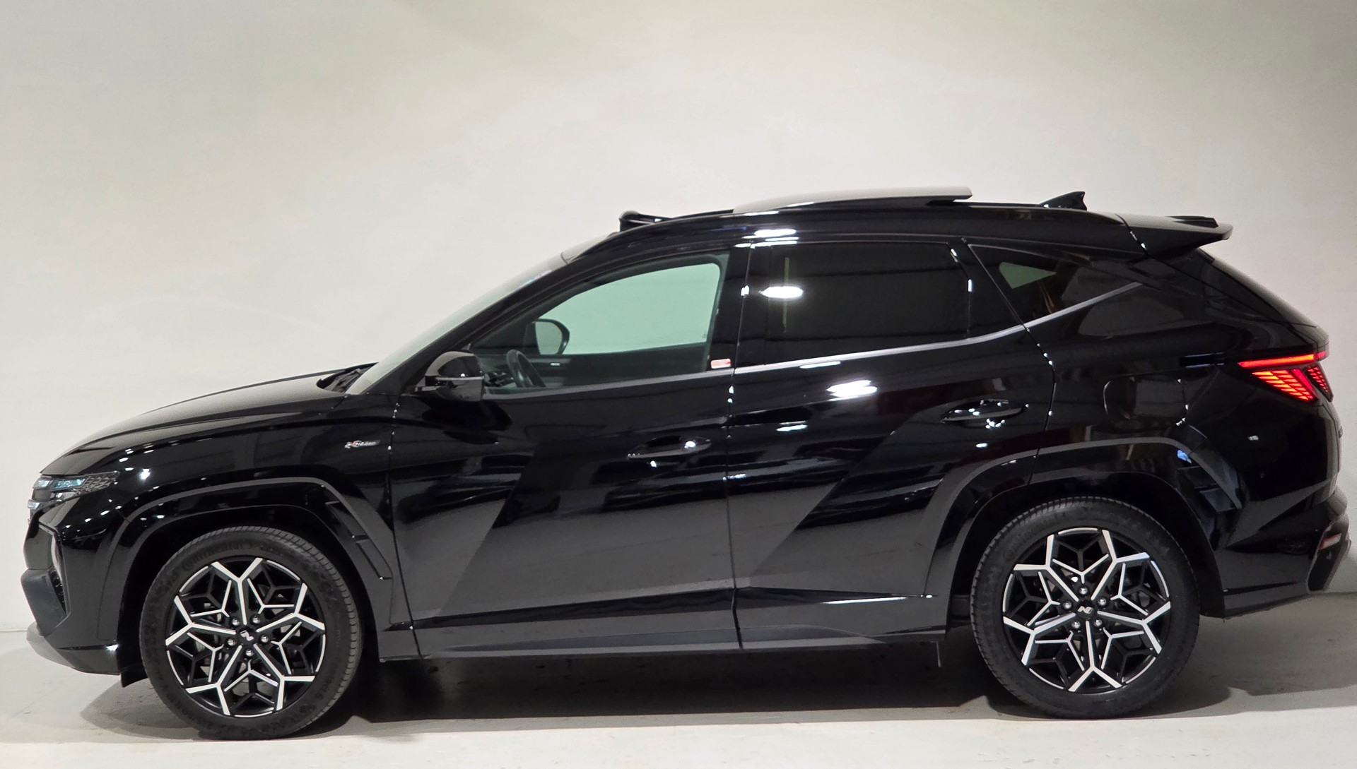 HYUNDAI Tucson 1.6 TGDI 48V N Line LUX pack DCT 4WD-showroom-element-1