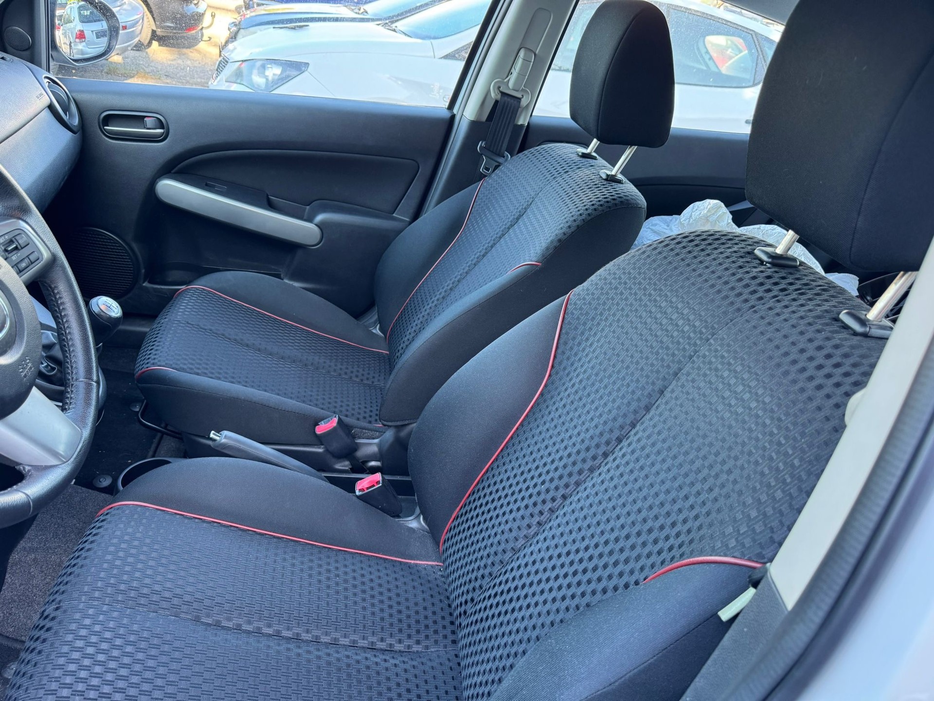 MAZDA 2 1.5i 16V Sport-image-7
