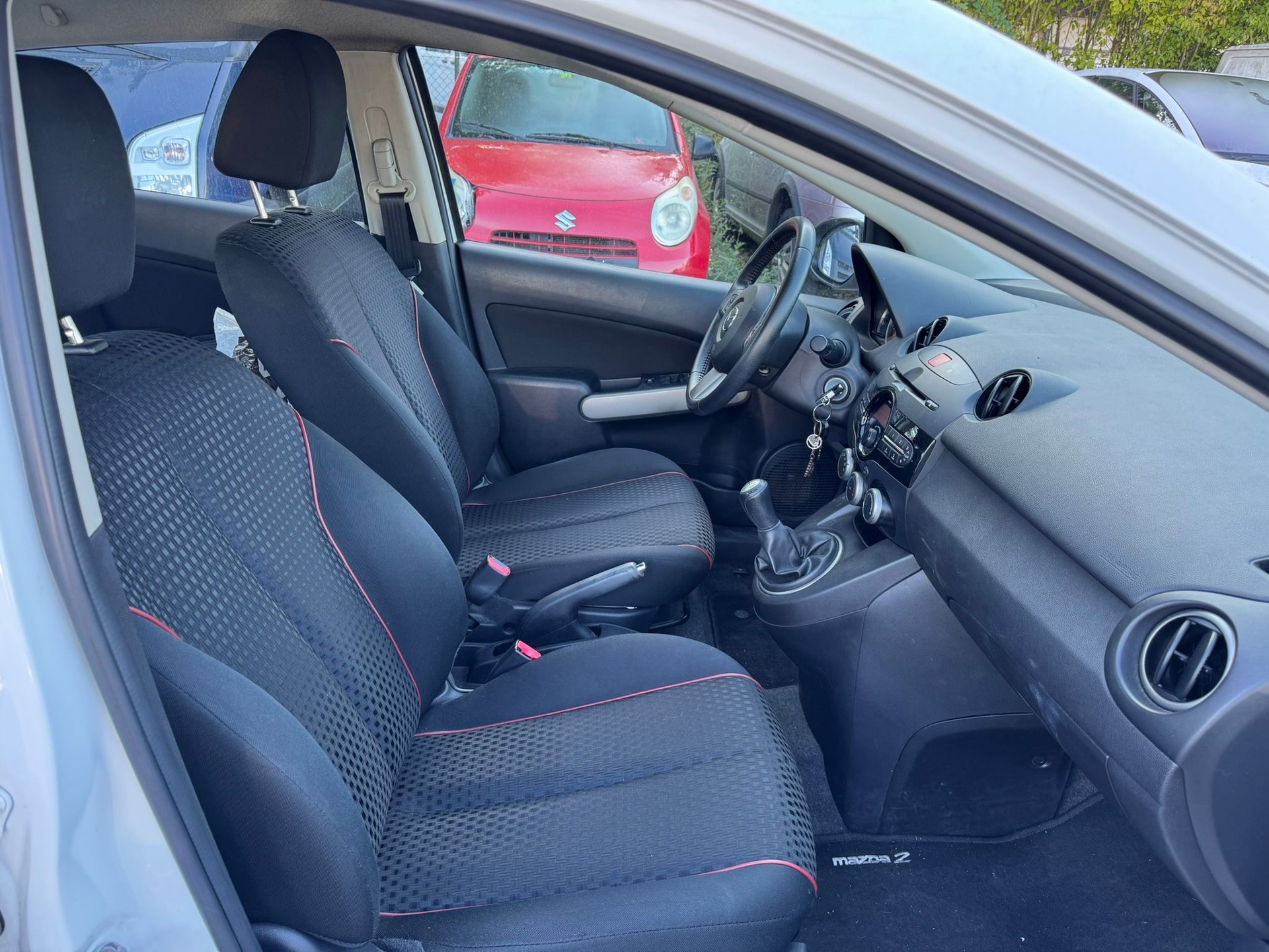 MAZDA 2 1.5i 16V Sport-image-12