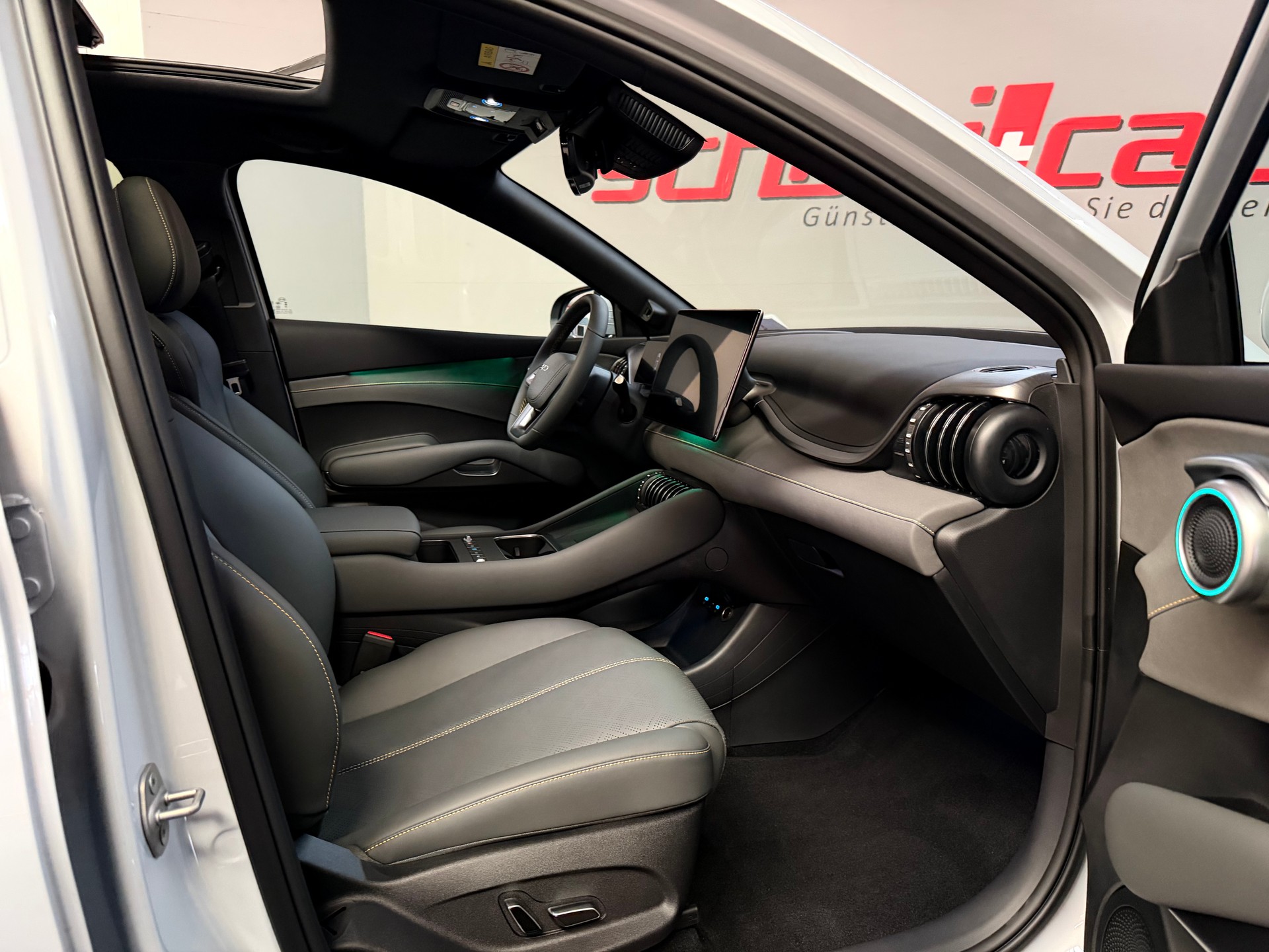 BYD Atto 3 EVO 74.8 kWh Excellence AWD-image-15