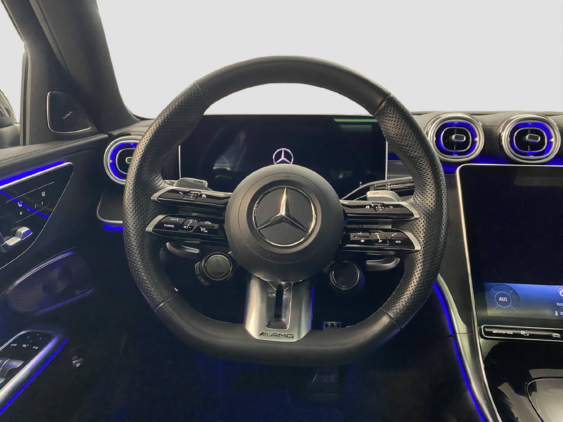 MERCEDES-BENZ C 43 AMG 4MATIC Kombi-image-8