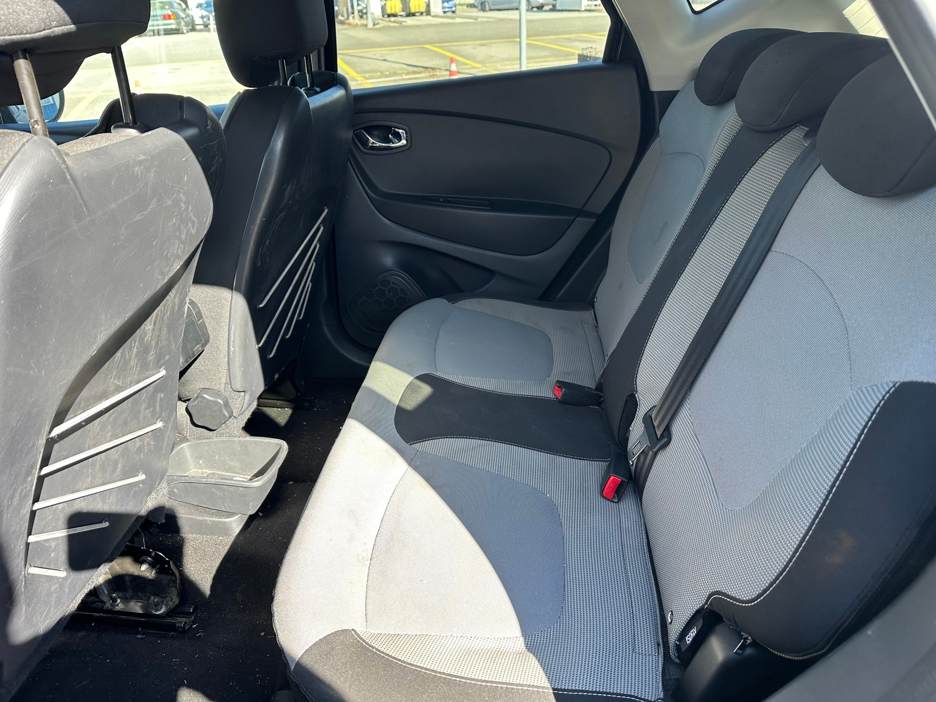 RENAULT Captur 1.2 T 16V Dynamique EDC-image-6
