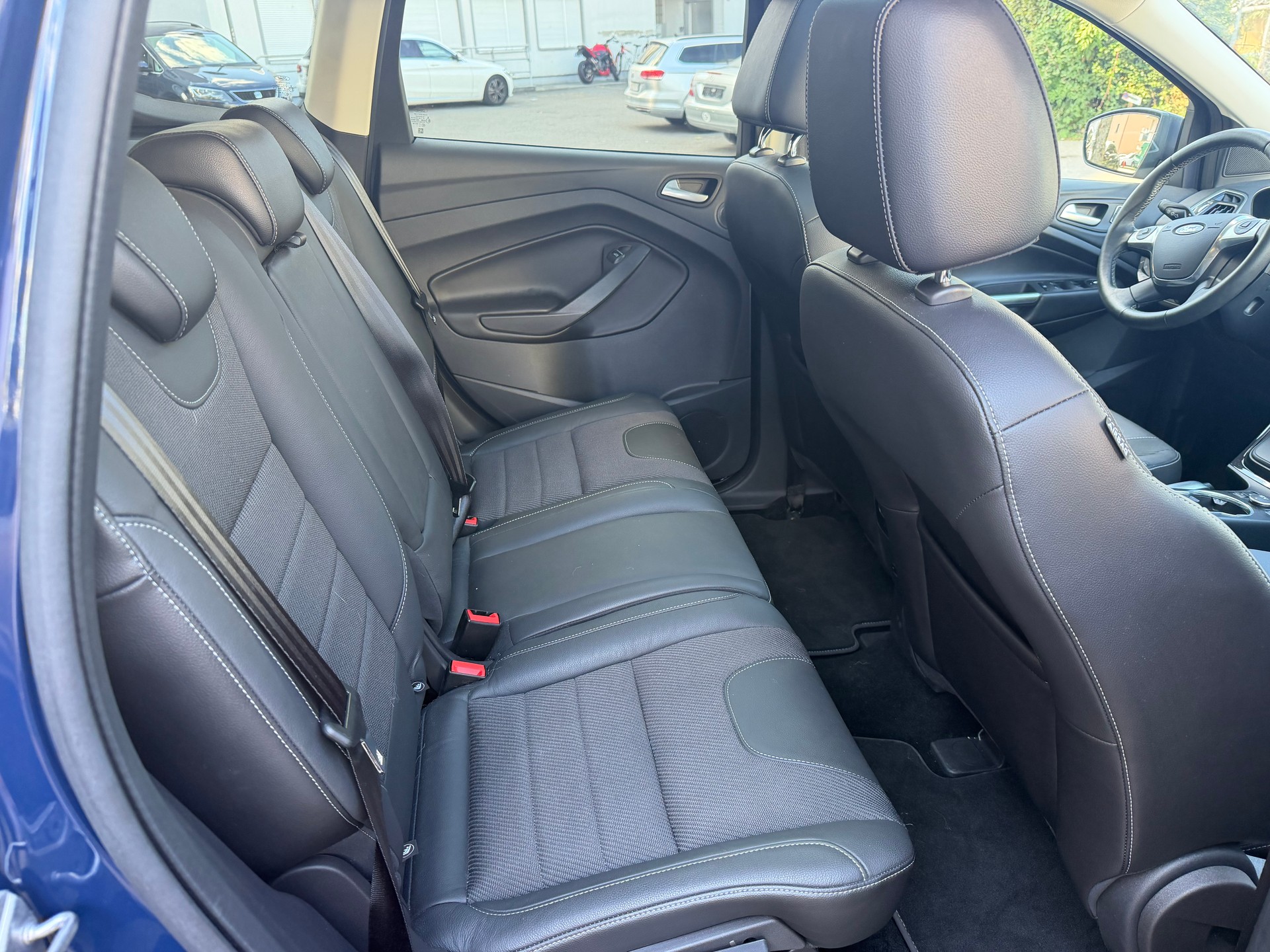 FORD Kuga 2.0 TDCi Titanium 4WD PowerShift-image-10