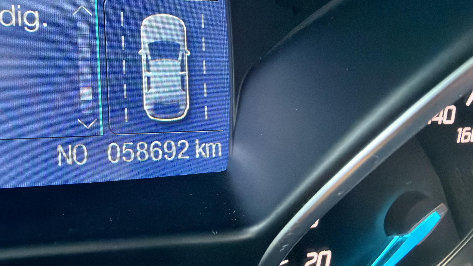 FORD Kuga 2.0 TDCi Titanium 4WD PowerShift-image-15