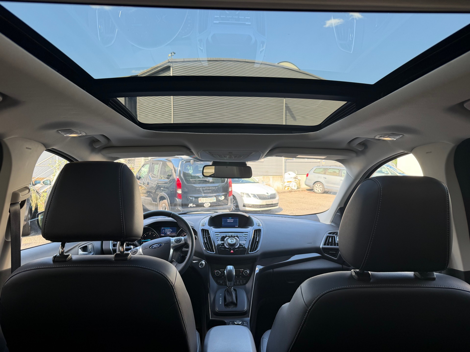 FORD Kuga 2.0 TDCi Titanium 4WD PowerShift-image-7