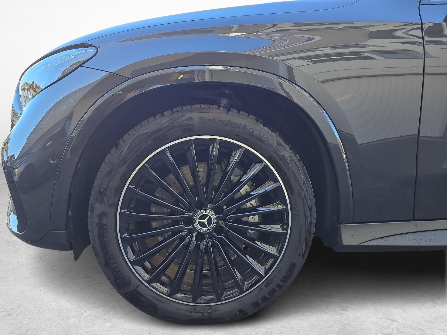 MERCEDES-BENZ GLC 220 d 4MATIC Coupé AMG Line-image-12