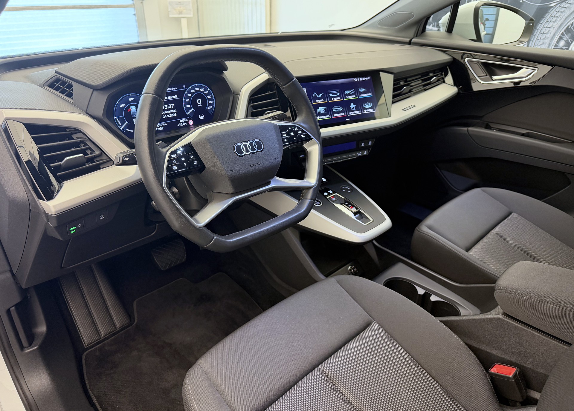 AUDI Q4 Sportback e-tron 35-image-6