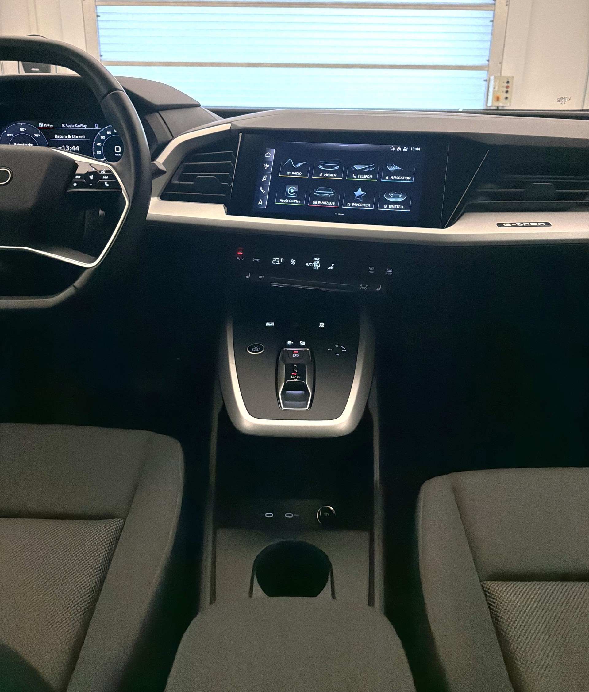 AUDI Q4 Sportback e-tron 35-image-10