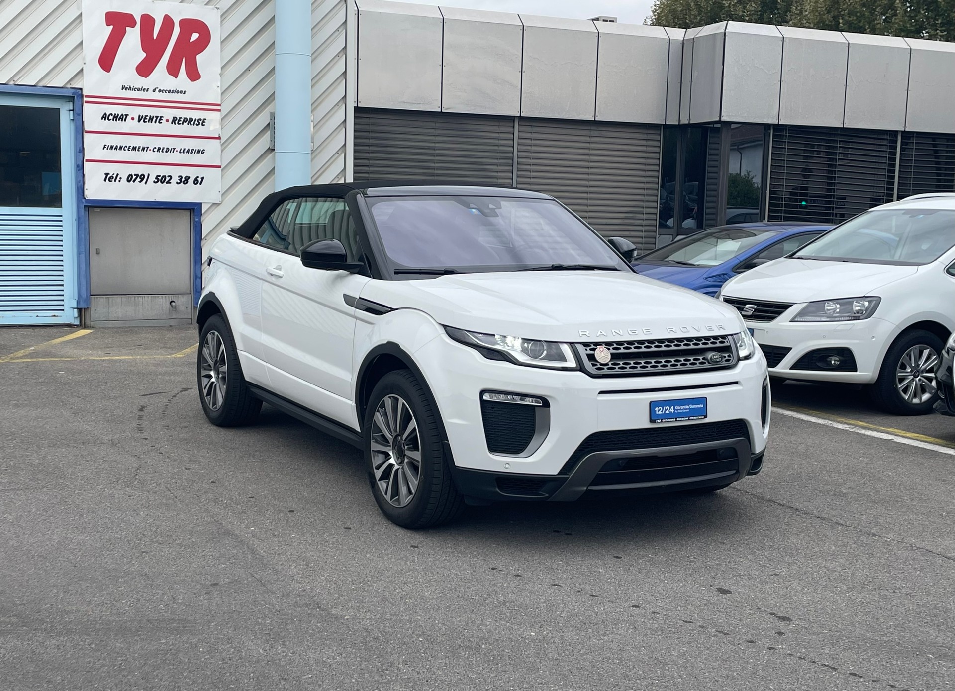 LAND ROVER Range Rover Evoque Convert. 2.0 Si4 SE Dynamic AT9-image-2