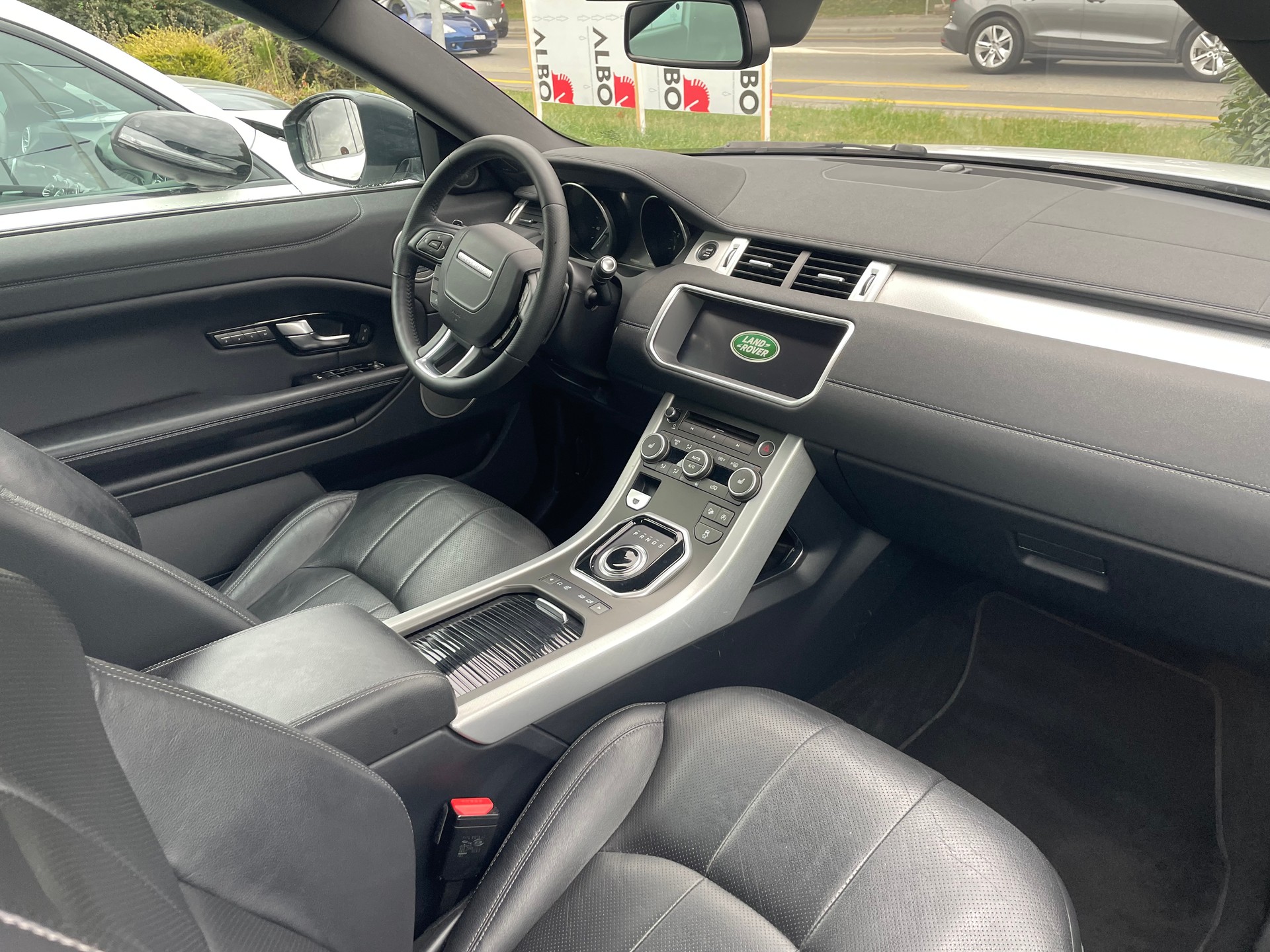 LAND ROVER Range Rover Evoque Convert. 2.0 Si4 SE Dynamic AT9-image-7