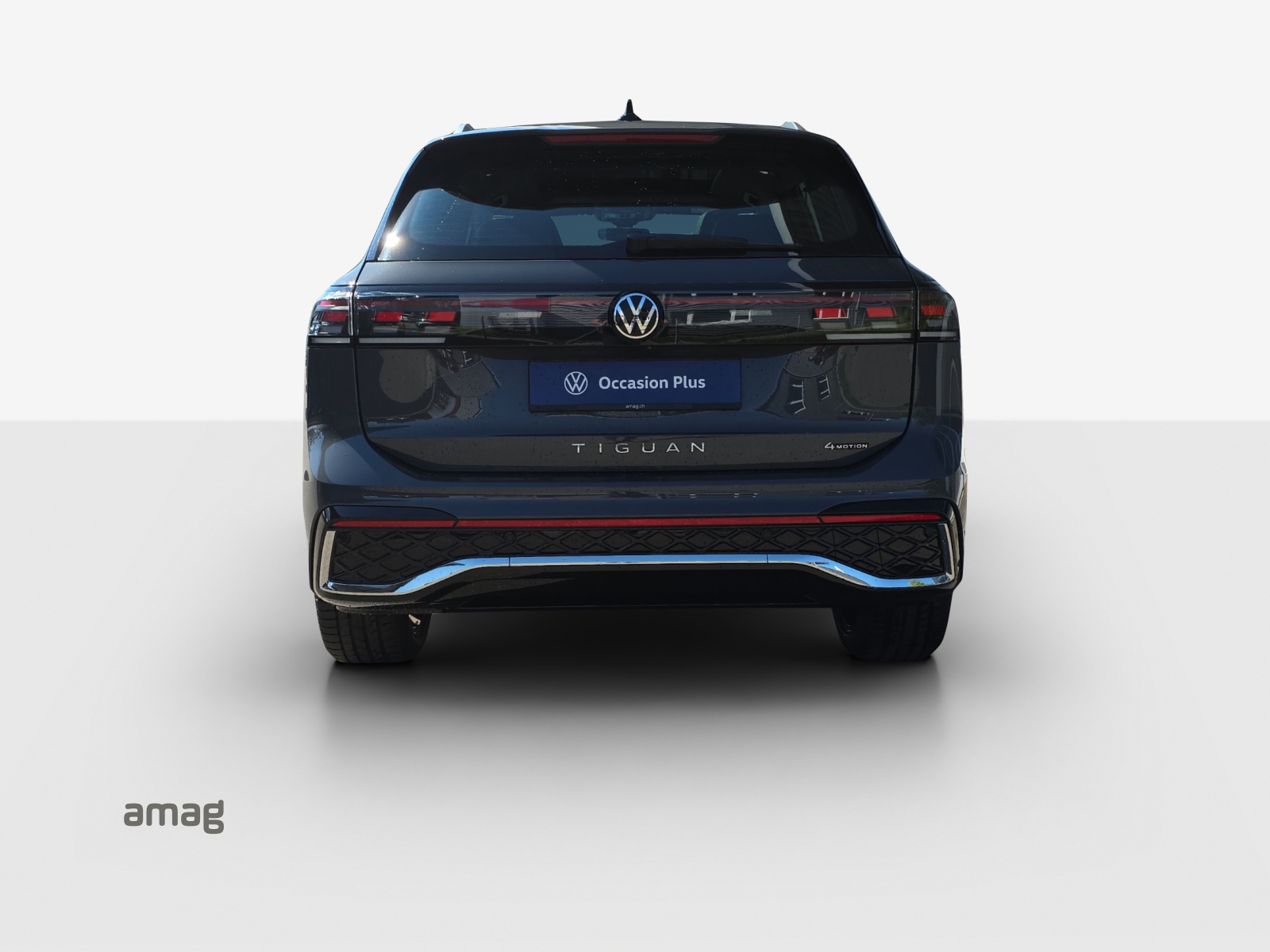 VW Tiguan 2.0 TSI DSG R-Line 4Motion-image-3