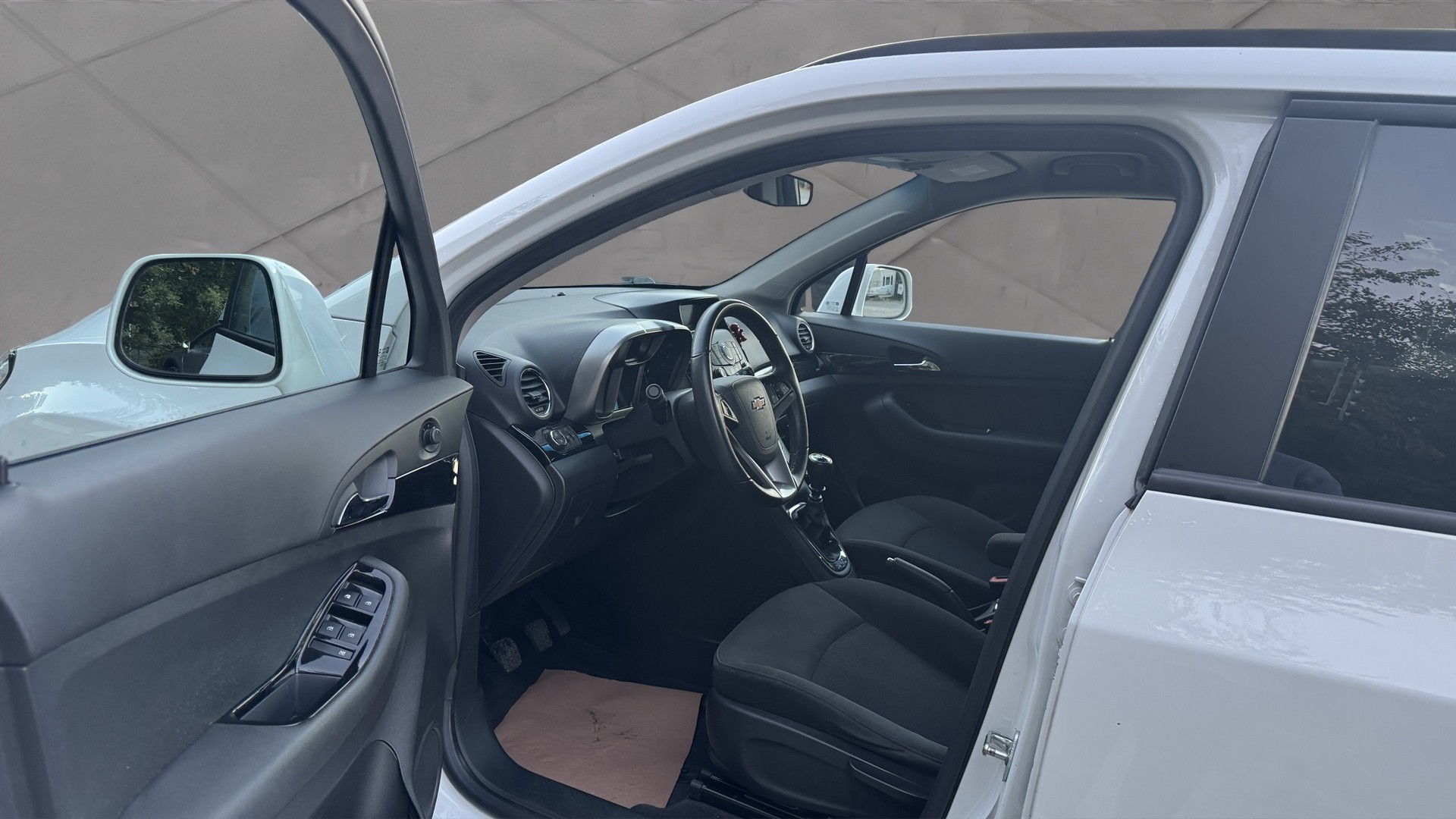 CHEVROLET Orlando 1.4 Turbo-image-16