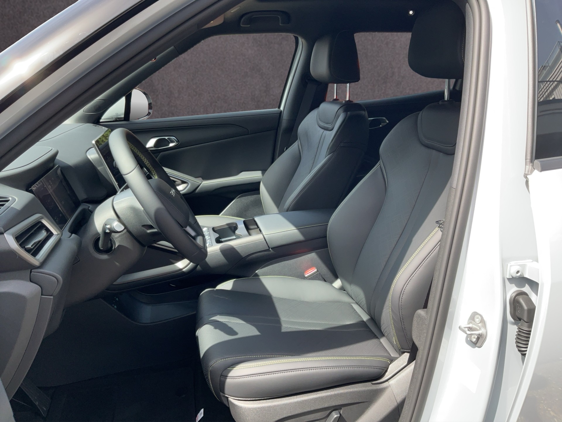 BYD Atto 2 DM-i Boost-image-9