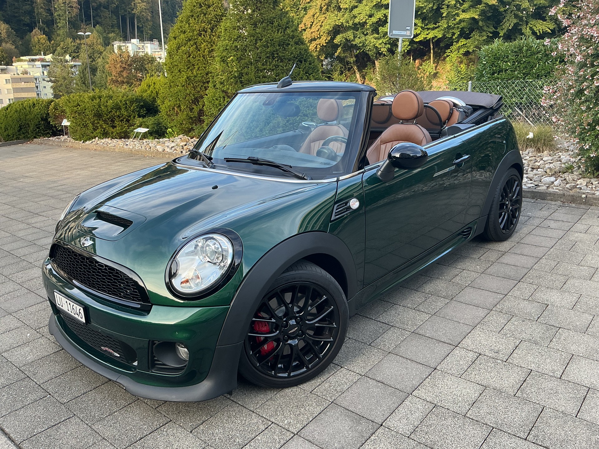 MINI 1.6i John Cooper Works-image-0
