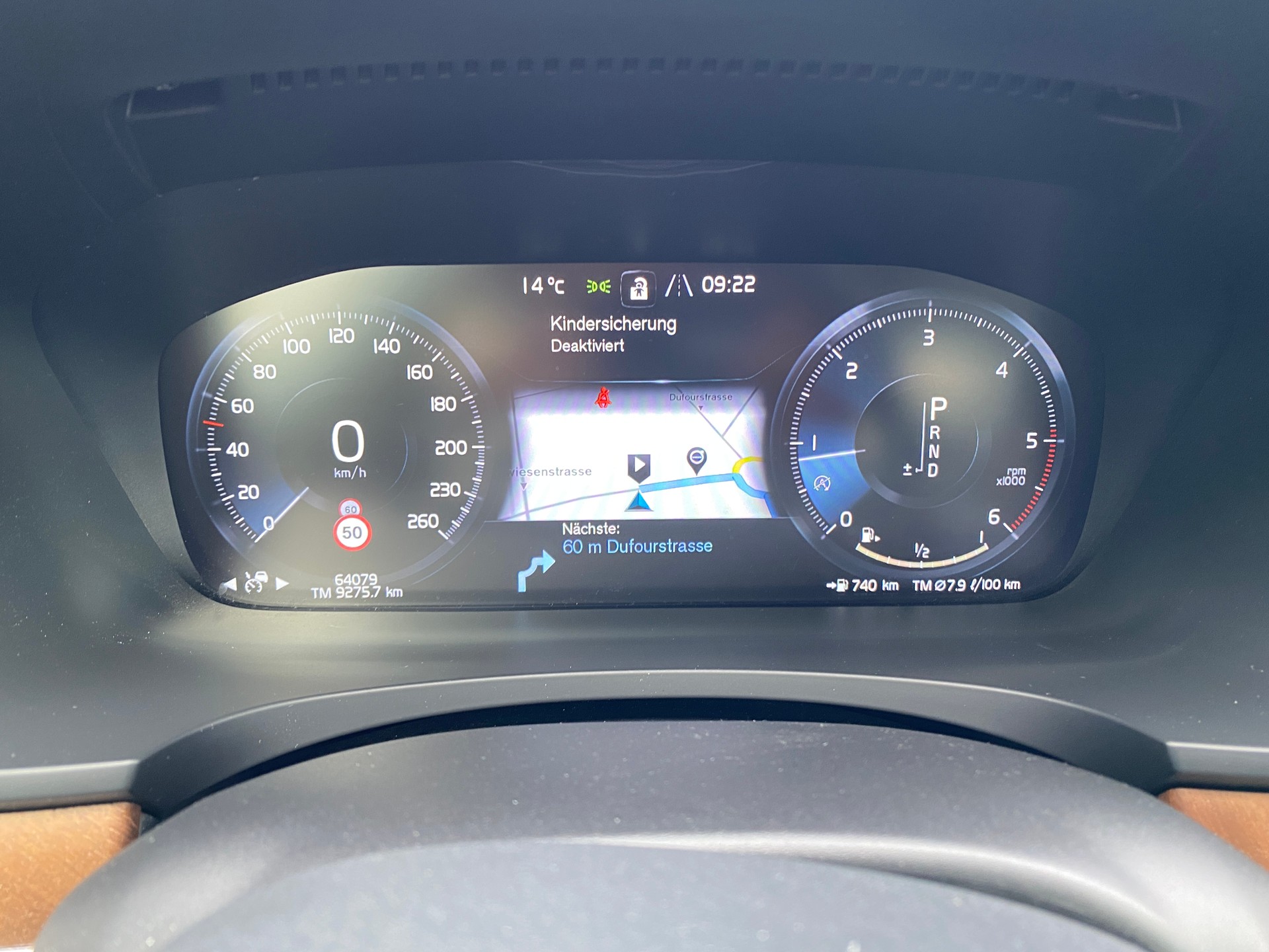 VOLVO S90 2.0 D5 Inscription AWD-image-9