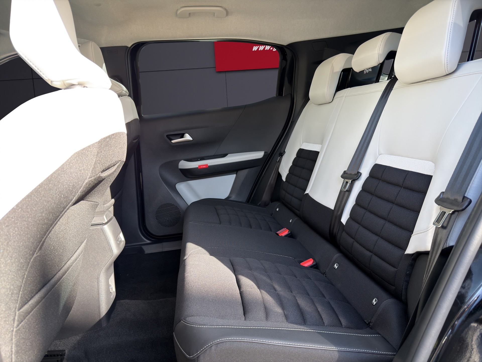 CITROEN C3 Aircross 1.2 MHEV Max-image-6
